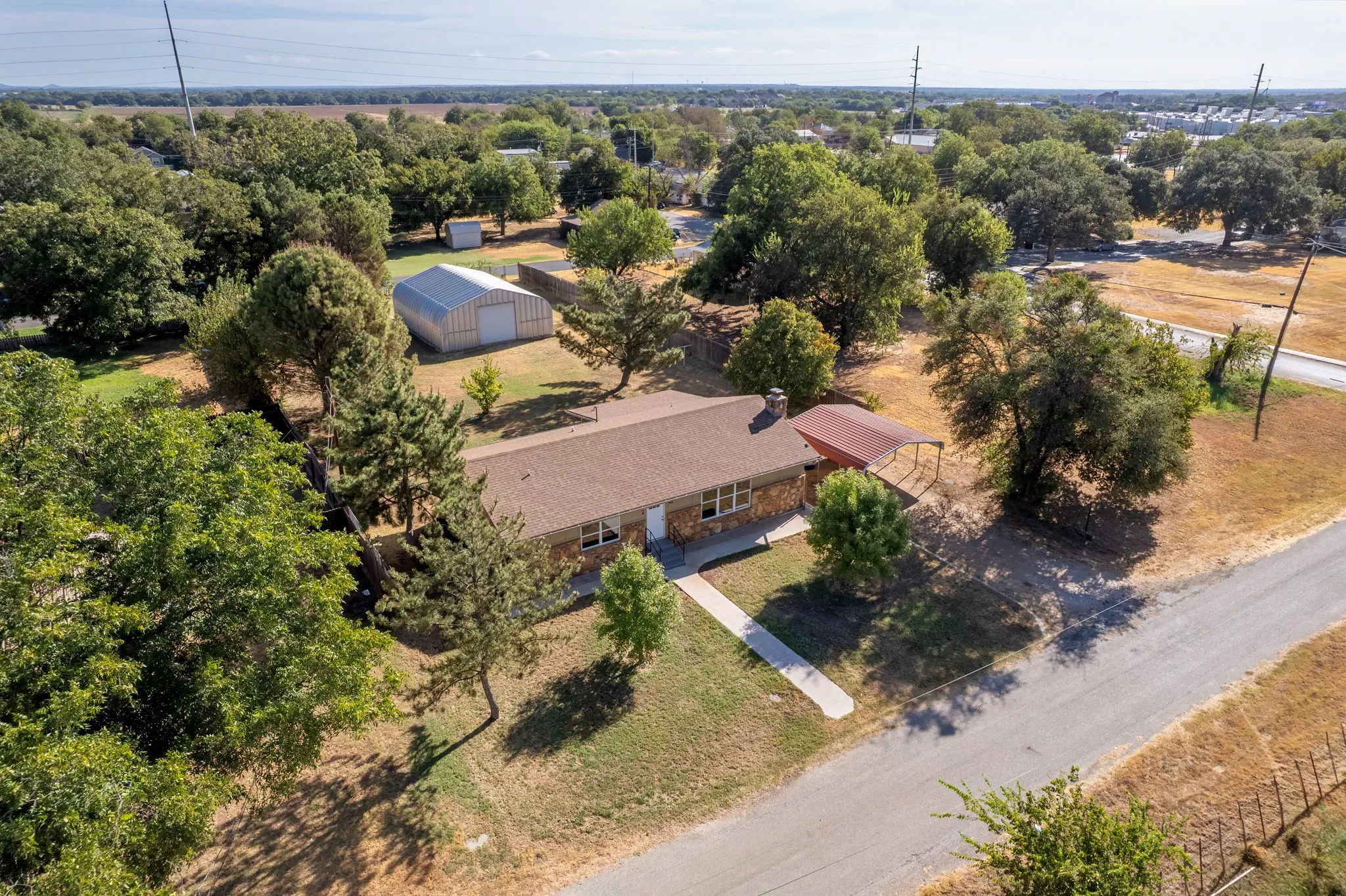 Property includes 30' x 40' workshop which has a Porter St address and access