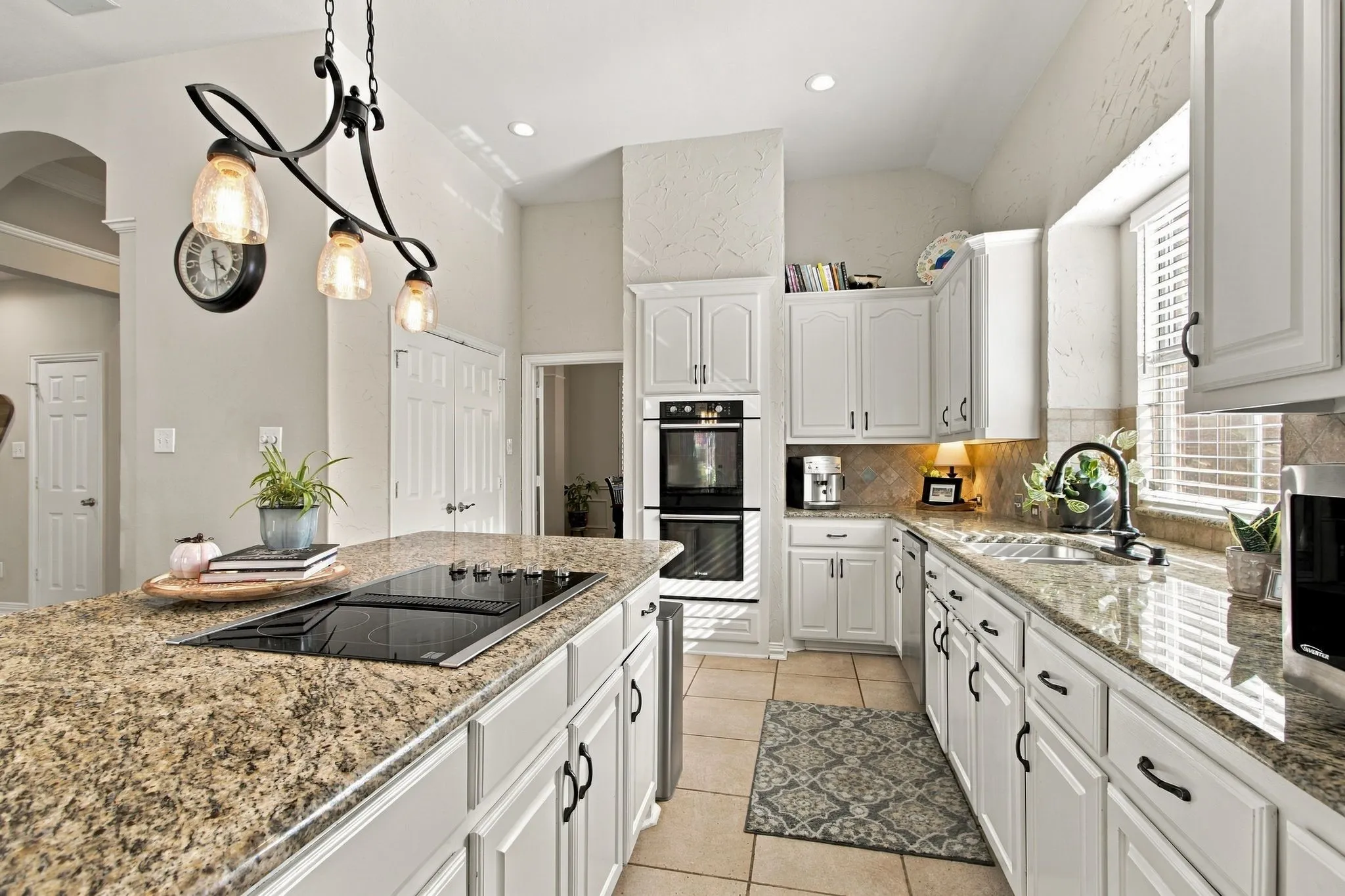Single Family Residence For Sale in Denton County , 3608 Gallop Court, Flower Mound, Texas 75028, 4 Bedroom, 4 Bathroom, 2 Garage spaces, 3,053 Sqft, built in 1998, mls#21395921, Real Estate Agent in Flower Mound, Homes For Sale in Denton county, Homes For Sale in Flower Mound, Realtor in Flower Mound Texas, Real Estate Brokerage Independent Realty Texas, Luminita Cordes Realtor