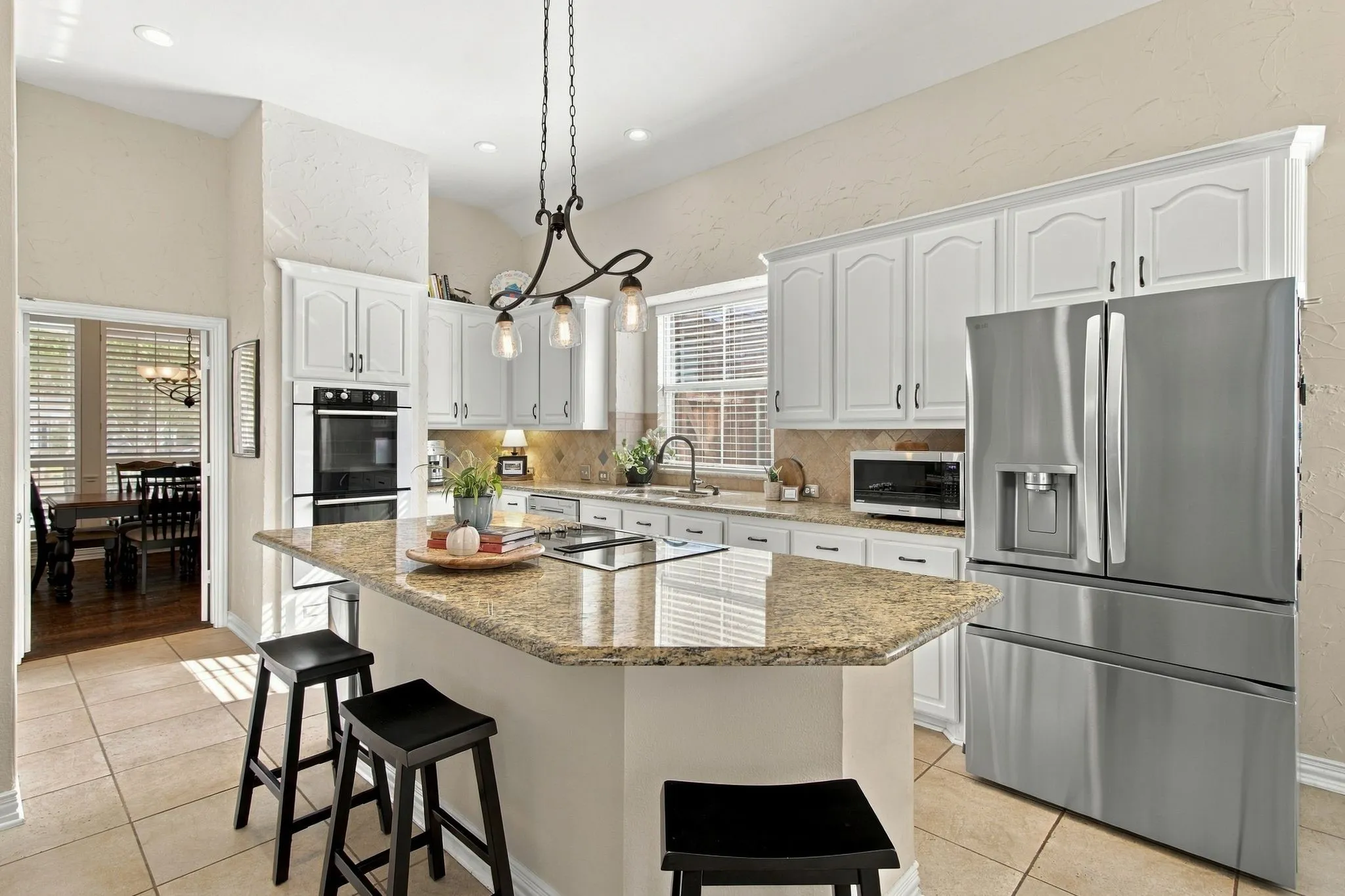 Single Family Residence For Sale in Denton County , 3608 Gallop Court, Flower Mound, Texas 75028, 4 Bedroom, 4 Bathroom, 2 Garage spaces, 3,053 Sqft, built in 1998, mls#21395921, Real Estate Agent in Flower Mound, Homes For Sale in Denton county, Homes For Sale in Flower Mound, Realtor in Flower Mound Texas, Real Estate Brokerage Independent Realty Texas, Luminita Cordes Realtor