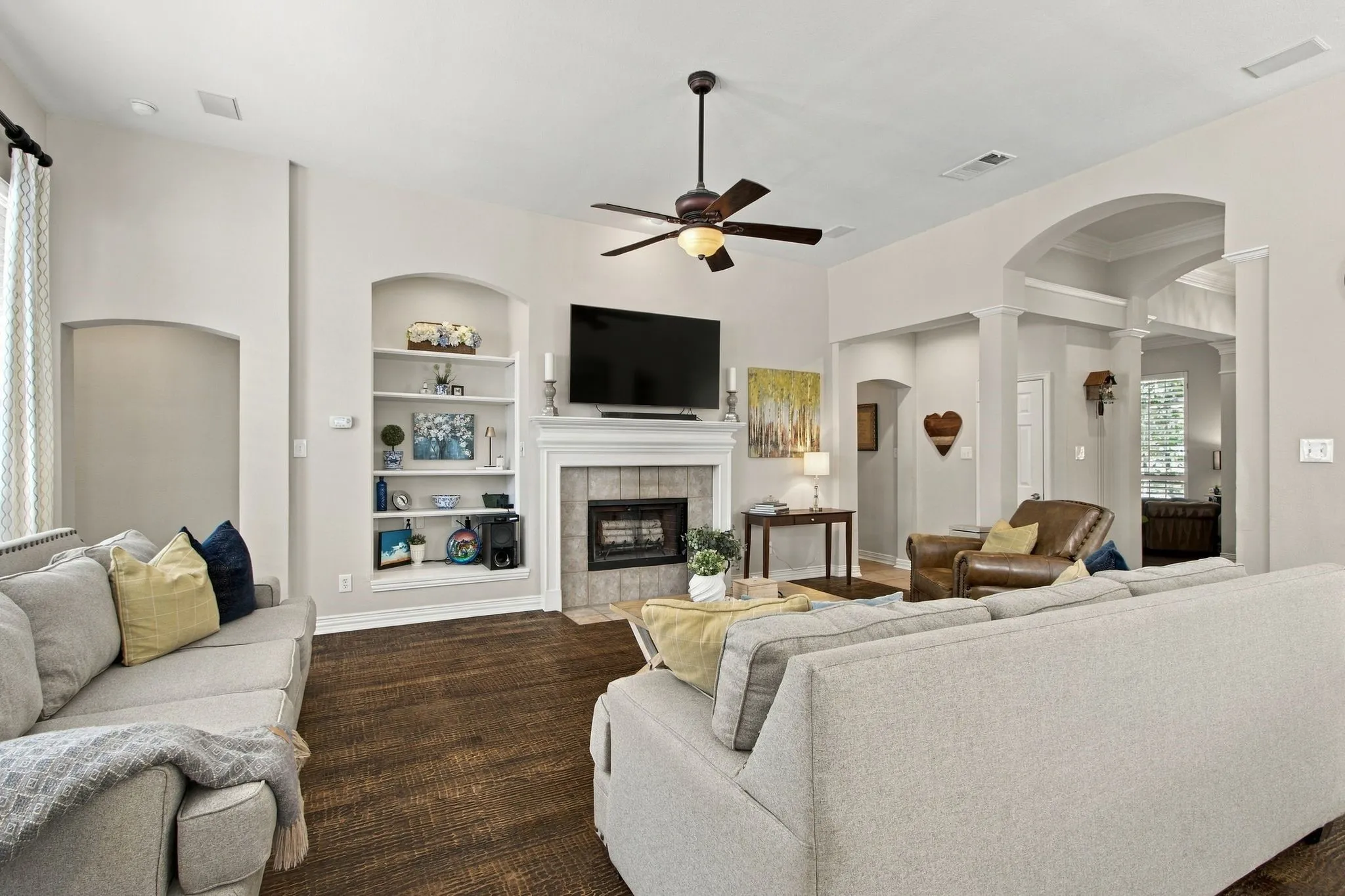 Single Family Residence For Sale in Denton County , 3608 Gallop Court, Flower Mound, Texas 75028, 4 Bedroom, 4 Bathroom, 2 Garage spaces, 3,053 Sqft, built in 1998, mls#21395921, Real Estate Agent in Flower Mound, Homes For Sale in Denton county, Homes For Sale in Flower Mound, Realtor in Flower Mound Texas, Real Estate Brokerage Independent Realty Texas, Luminita Cordes Realtor