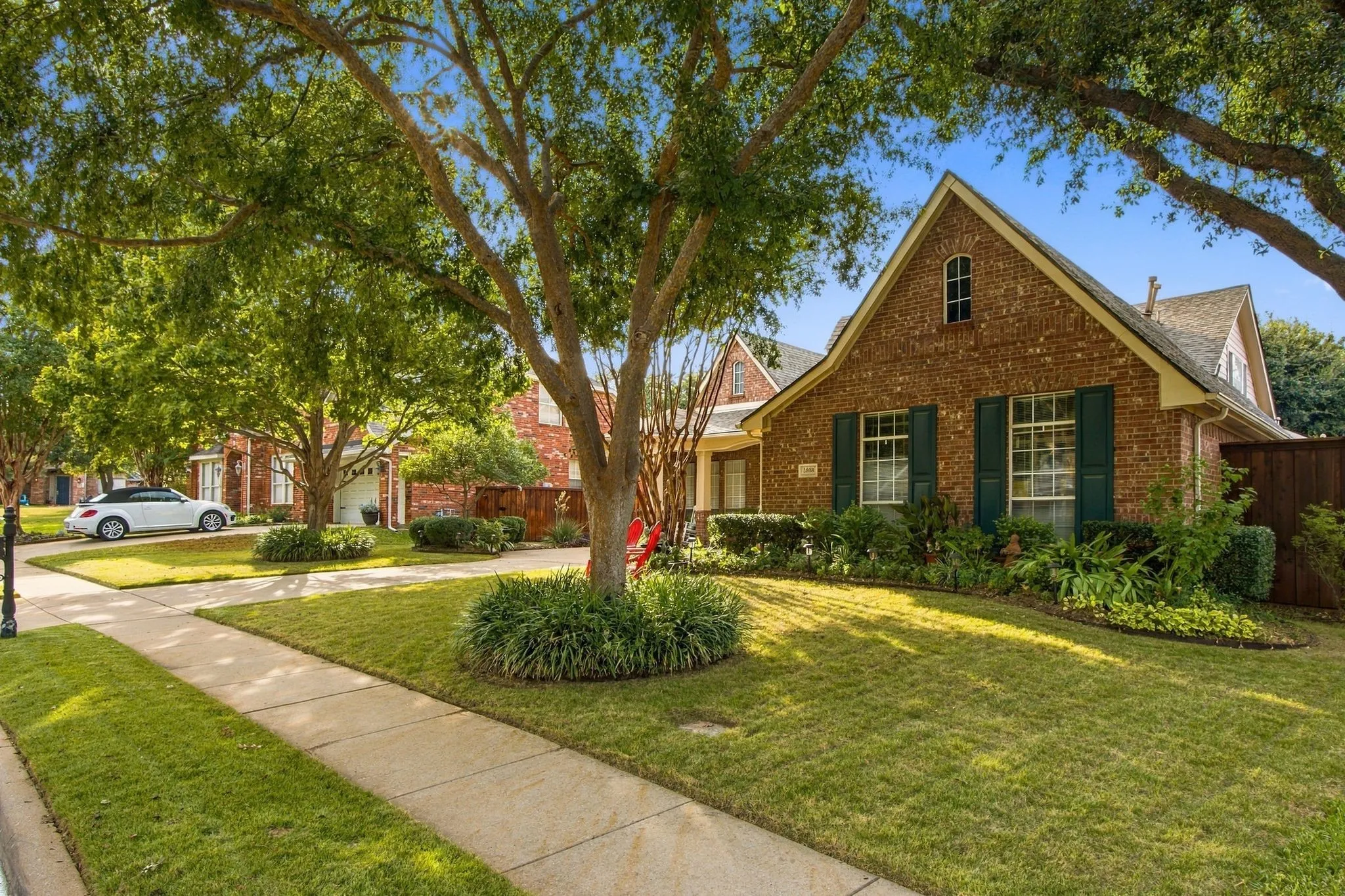 Single Family Residence For Sale in Denton County , 3608 Gallop Court, Flower Mound, Texas 75028, 4 Bedroom, 4 Bathroom, 2 Garage spaces, 3,053 Sqft, built in 1998, mls#21395921, Real Estate Agent in Flower Mound, Homes For Sale in Denton county, Homes For Sale in Flower Mound, Realtor in Flower Mound Texas, Real Estate Brokerage Independent Realty Texas, Luminita Cordes Realtor