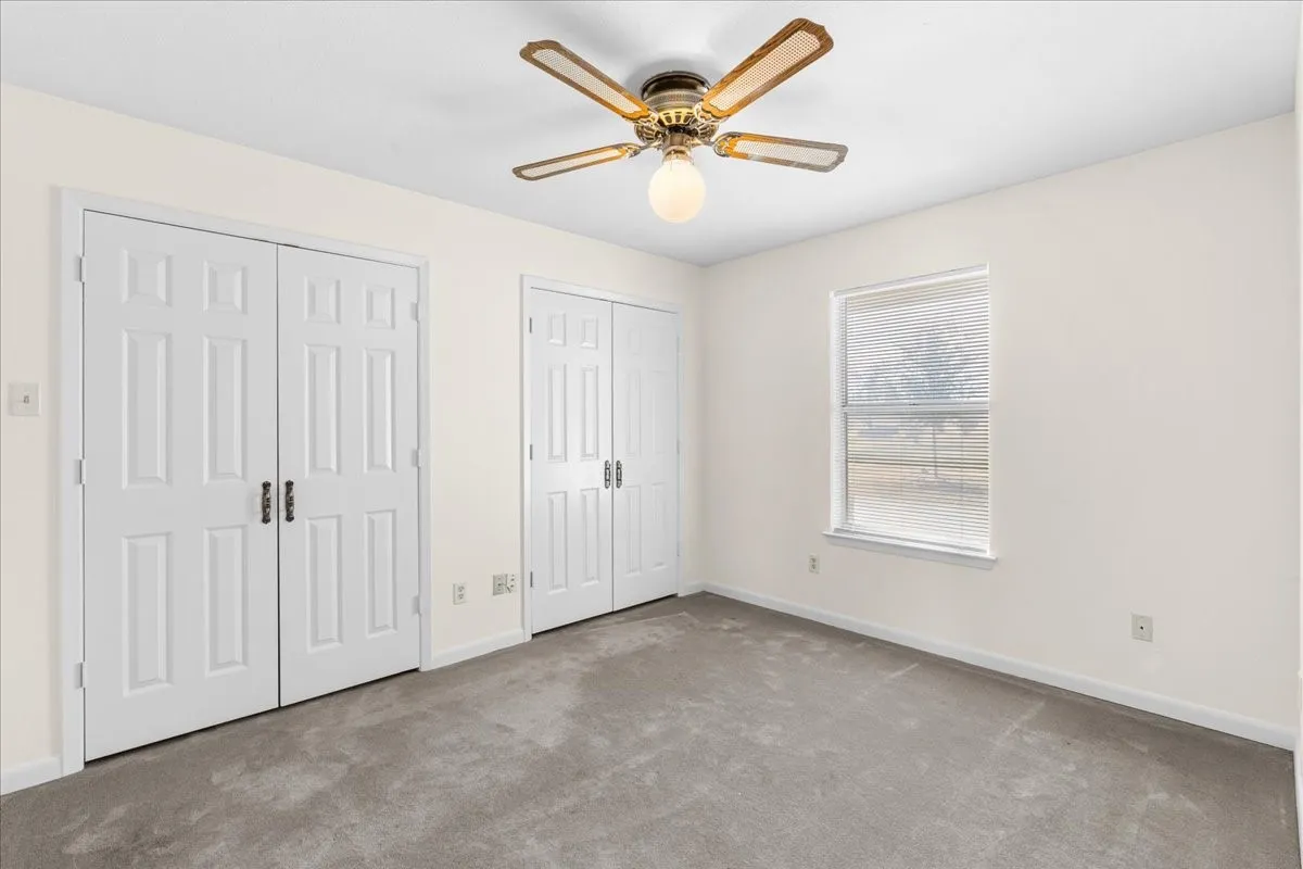 Single Family Residence For Sale in Navarro County , 801 County Road 0025, Corsicana, Texas 75109, 3 Bedroom, 3 Bathroom, Garage spaces, 2,064 Sqft, built in 1985, mls#21396323, Real Estate Agent in Corsicana, Homes For Sale in Navarro county, Homes For Sale in Corsicana, Realtor in Corsicana Texas, Real Estate Brokerage Independent Realty Texas, Luminita Cordes Realtor