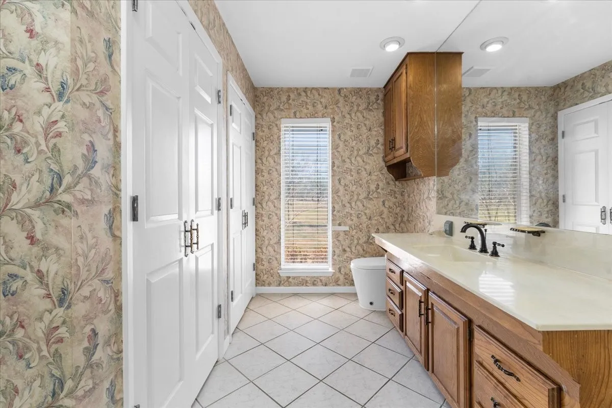 Single Family Residence For Sale in Navarro County , 801 County Road 0025, Corsicana, Texas 75109, 3 Bedroom, 3 Bathroom, Garage spaces, 2,064 Sqft, built in 1985, mls#21396323, Real Estate Agent in Corsicana, Homes For Sale in Navarro county, Homes For Sale in Corsicana, Realtor in Corsicana Texas, Real Estate Brokerage Independent Realty Texas, Luminita Cordes Realtor