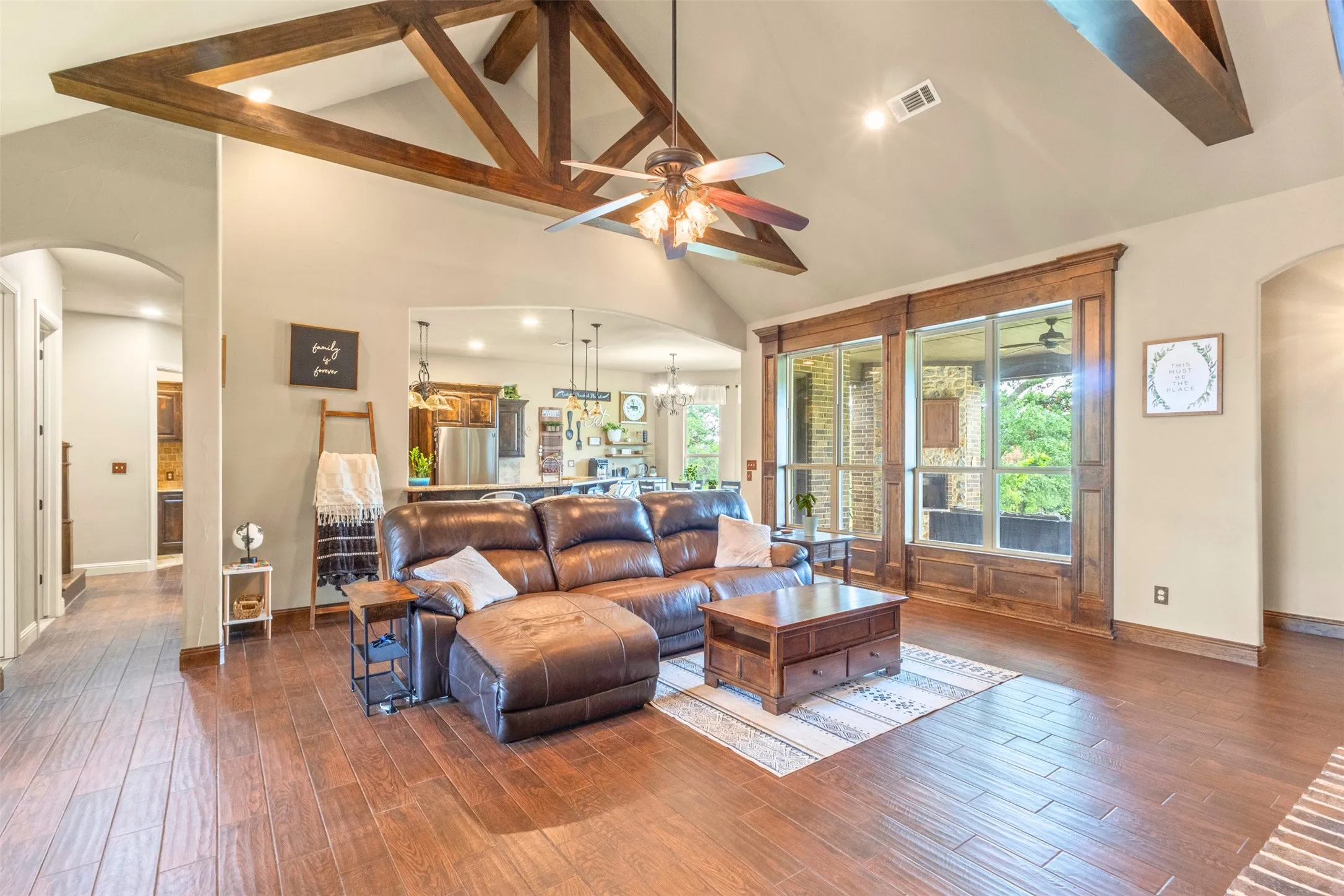 Single Family Residence For Sale in Parker County , 108 Oak Creek Drive, Springtown, Texas 76082, 4 Bedroom, 3 Bathroom, 2 Garage spaces, 3,293 Sqft, built in 2015, mls#21395129, Real Estate Agent in Springtown, Homes For Sale in Parker county, Homes For Sale in Springtown, Realtor in Springtown Texas, Real Estate Brokerage Independent Realty Texas, Luminita Cordes Realtor