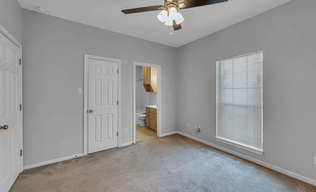 Duplex For Sale in Mc Lennan County , 1916 S 15th Street A & B, Waco, Texas 76706, 8 Bedroom, 8 Bathroom, Garage spaces, 3,506 Sqft, built in 2002, mls#21392949, Real Estate Agent in Waco, Homes For Sale in Mc Lennan county, Homes For Sale in Waco, Realtor in Waco Texas, Real Estate Brokerage Independent Realty Texas, Luminita Cordes Realtor