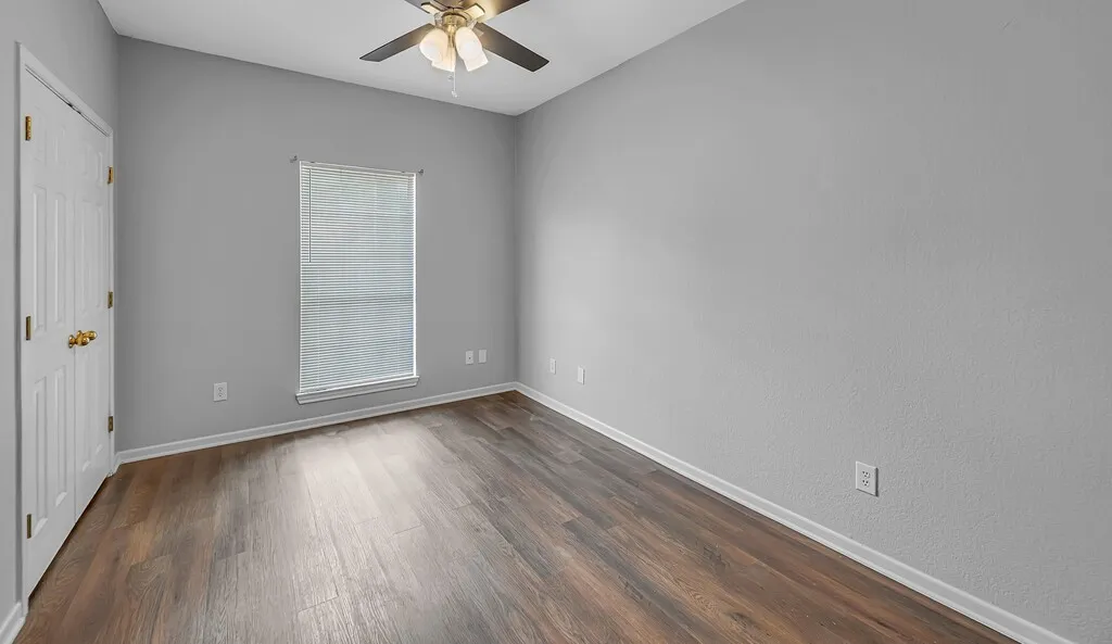 Duplex For Sale in Mc Lennan County , 1916 S 15th Street A & B, Waco, Texas 76706, 8 Bedroom, 8 Bathroom, Garage spaces, 3,506 Sqft, built in 2002, mls#21392949, Real Estate Agent in Waco, Homes For Sale in Mc Lennan county, Homes For Sale in Waco, Realtor in Waco Texas, Real Estate Brokerage Independent Realty Texas, Luminita Cordes Realtor