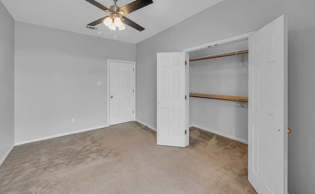 Duplex For Sale in Mc Lennan County , 1916 S 15th Street A & B, Waco, Texas 76706, 8 Bedroom, 8 Bathroom, Garage spaces, 3,506 Sqft, built in 2002, mls#21392949, Real Estate Agent in Waco, Homes For Sale in Mc Lennan county, Homes For Sale in Waco, Realtor in Waco Texas, Real Estate Brokerage Independent Realty Texas, Luminita Cordes Realtor