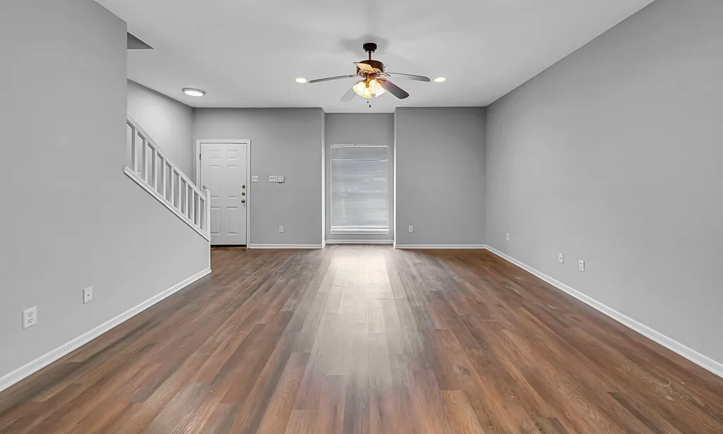 Duplex For Sale in Mc Lennan County , 1916 S 15th Street A & B, Waco, Texas 76706, 8 Bedroom, 8 Bathroom, Garage spaces, 3,506 Sqft, built in 2002, mls#21392949, Real Estate Agent in Waco, Homes For Sale in Mc Lennan county, Homes For Sale in Waco, Realtor in Waco Texas, Real Estate Brokerage Independent Realty Texas, Luminita Cordes Realtor