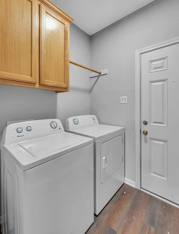 Duplex For Sale in Mc Lennan County , 1916 S 15th Street A & B, Waco, Texas 76706, 8 Bedroom, 8 Bathroom, Garage spaces, 3,506 Sqft, built in 2002, mls#21392949, Real Estate Agent in Waco, Homes For Sale in Mc Lennan county, Homes For Sale in Waco, Realtor in Waco Texas, Real Estate Brokerage Independent Realty Texas, Luminita Cordes Realtor