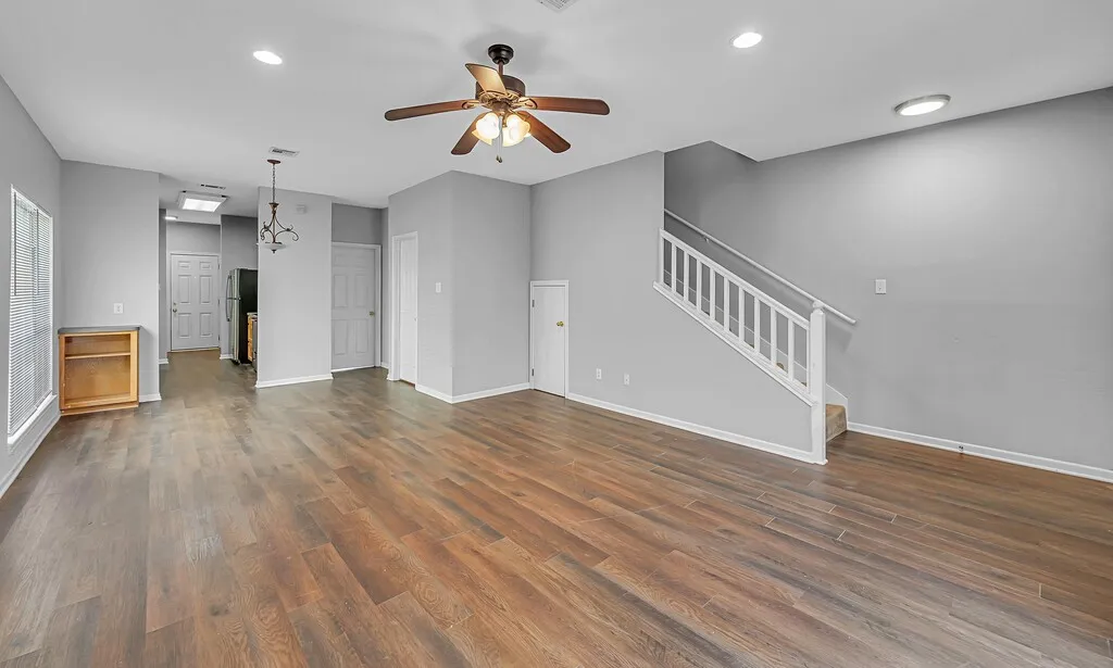 Duplex For Sale in Mc Lennan County , 1916 S 15th Street A & B, Waco, Texas 76706, 8 Bedroom, 8 Bathroom, Garage spaces, 3,506 Sqft, built in 2002, mls#21392949, Real Estate Agent in Waco, Homes For Sale in Mc Lennan county, Homes For Sale in Waco, Realtor in Waco Texas, Real Estate Brokerage Independent Realty Texas, Luminita Cordes Realtor