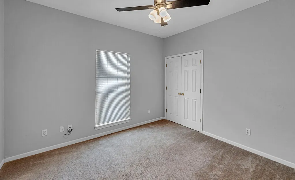 Duplex For Sale in Mc Lennan County , 1916 S 15th Street A & B, Waco, Texas 76706, 8 Bedroom, 8 Bathroom, Garage spaces, 3,506 Sqft, built in 2002, mls#21392949, Real Estate Agent in Waco, Homes For Sale in Mc Lennan county, Homes For Sale in Waco, Realtor in Waco Texas, Real Estate Brokerage Independent Realty Texas, Luminita Cordes Realtor