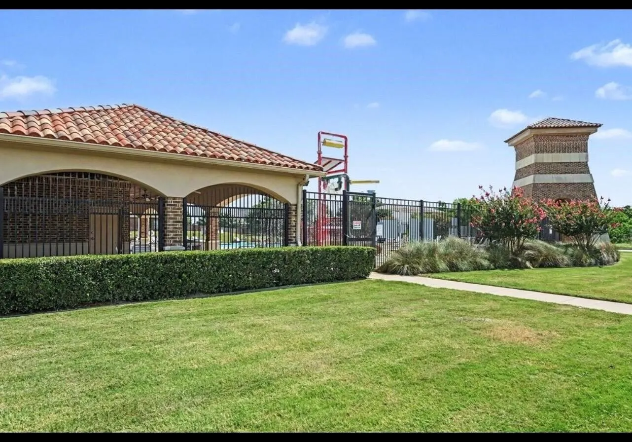 Single Family Residence For Sale in Tarrant County , 1733 Kachina Lodge Road, Fort Worth, Texas 76131, 4 Bedroom, 2 Bathroom, 2 Garage spaces, 2,203 Sqft, built in 2015, mls#21396348, Real Estate Agent in Fort Worth, Homes For Sale in Tarrant county, Homes For Sale in Fort Worth, Realtor in Fort Worth Texas, Real Estate Brokerage Independent Realty Texas, Luminita Cordes Realtor