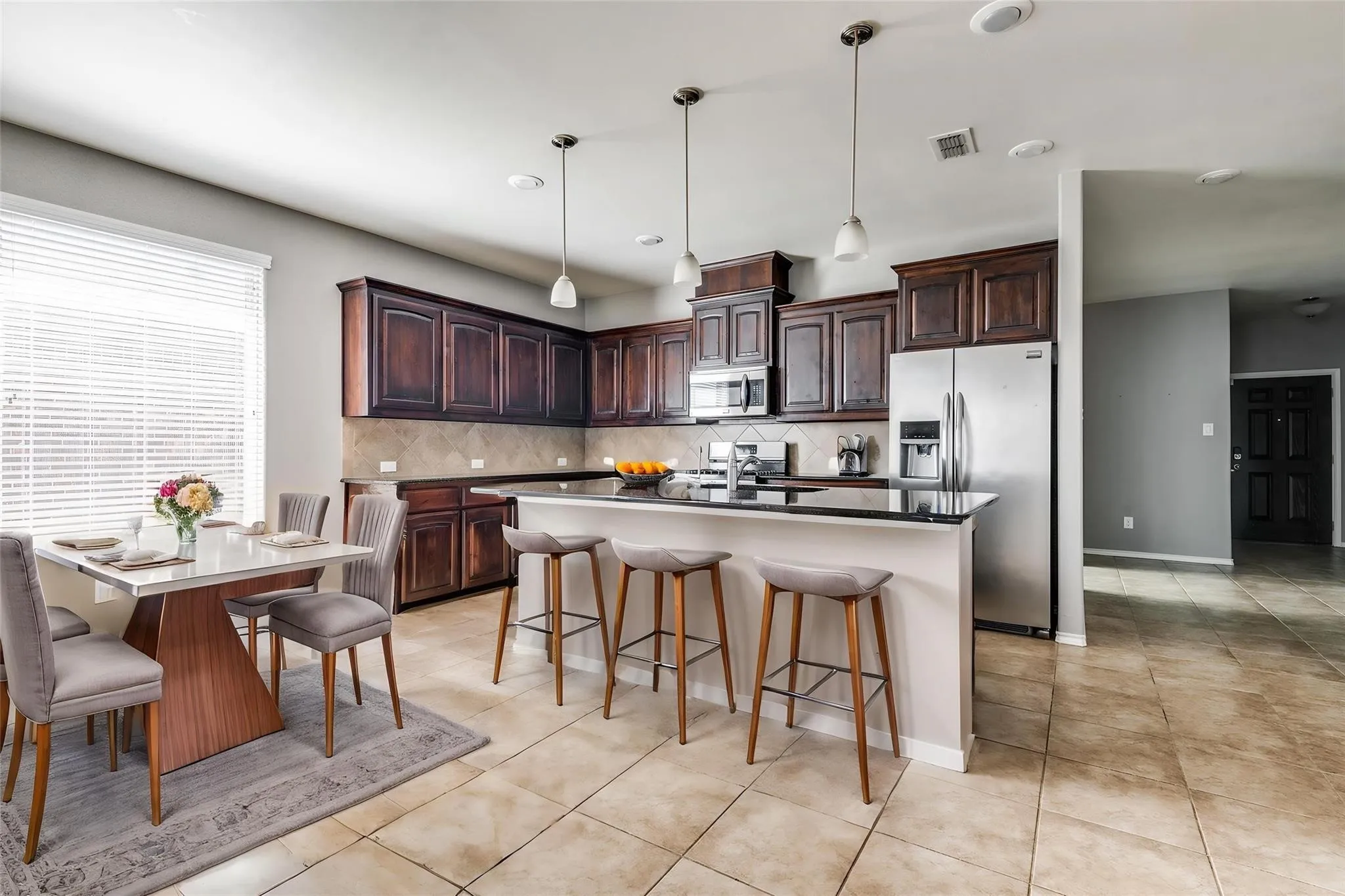 Single Family Residence For Sale in Tarrant County , 1733 Kachina Lodge Road, Fort Worth, Texas 76131, 4 Bedroom, 2 Bathroom, 2 Garage spaces, 2,203 Sqft, built in 2015, mls#21396348, Real Estate Agent in Fort Worth, Homes For Sale in Tarrant county, Homes For Sale in Fort Worth, Realtor in Fort Worth Texas, Real Estate Brokerage Independent Realty Texas, Luminita Cordes Realtor