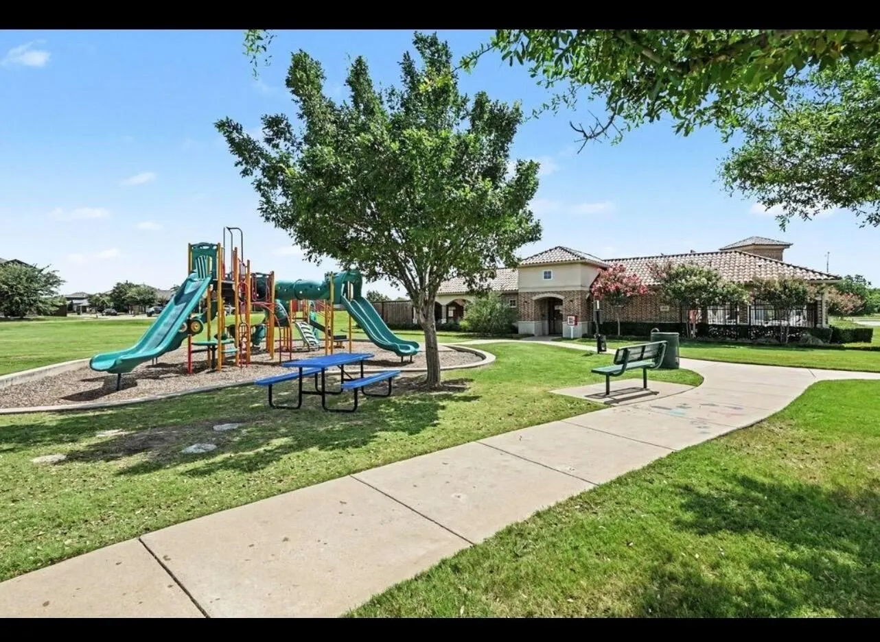 Single Family Residence For Sale in Tarrant County , 1733 Kachina Lodge Road, Fort Worth, Texas 76131, 4 Bedroom, 2 Bathroom, 2 Garage spaces, 2,203 Sqft, built in 2015, mls#21396348, Real Estate Agent in Fort Worth, Homes For Sale in Tarrant county, Homes For Sale in Fort Worth, Realtor in Fort Worth Texas, Real Estate Brokerage Independent Realty Texas, Luminita Cordes Realtor
