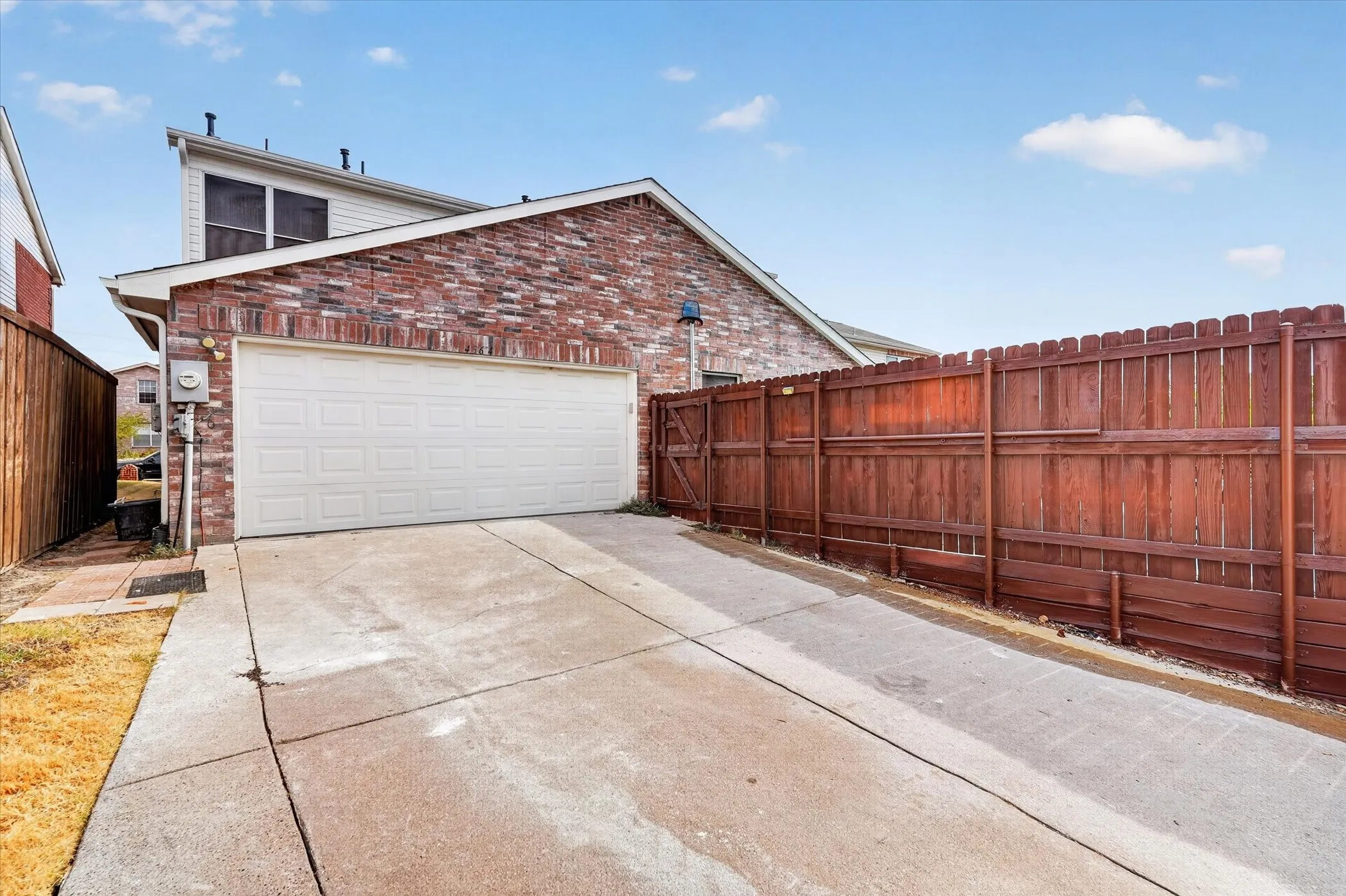 Garage, private drive