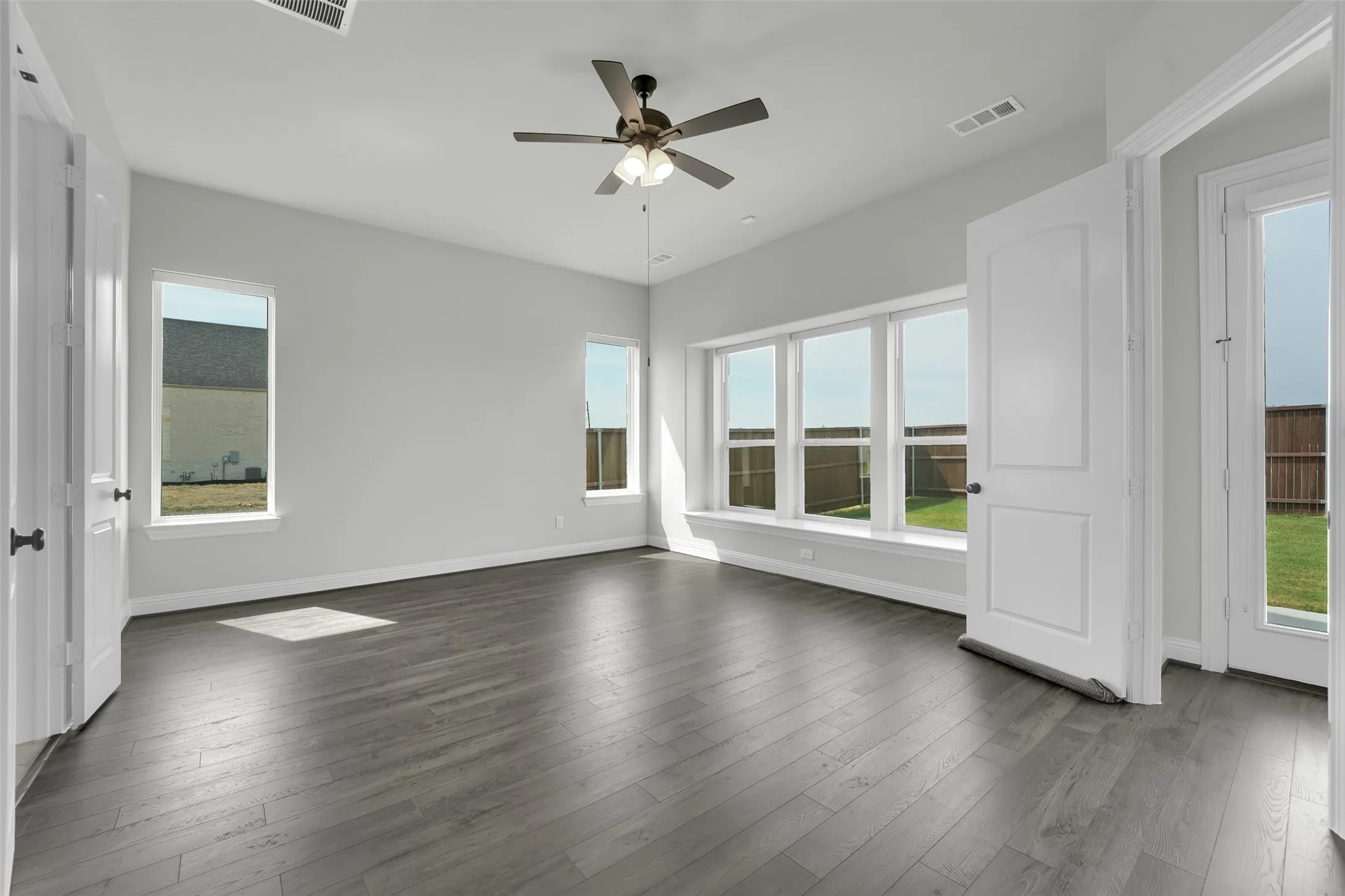 Single Family Residence For Sale in Dallas County , 804 Meadow Holly Drive, Wylie, Texas 75098, 6 Bedroom, 5 Bathroom, 2 Garage spaces, 3,701 Sqft, built in 2025, mls#21396028, Real Estate Agent in Wylie, Homes For Sale in Dallas county, Homes For Sale in Wylie, Realtor in Wylie Texas, Real Estate Brokerage Independent Realty Texas, Luminita Cordes Realtor
