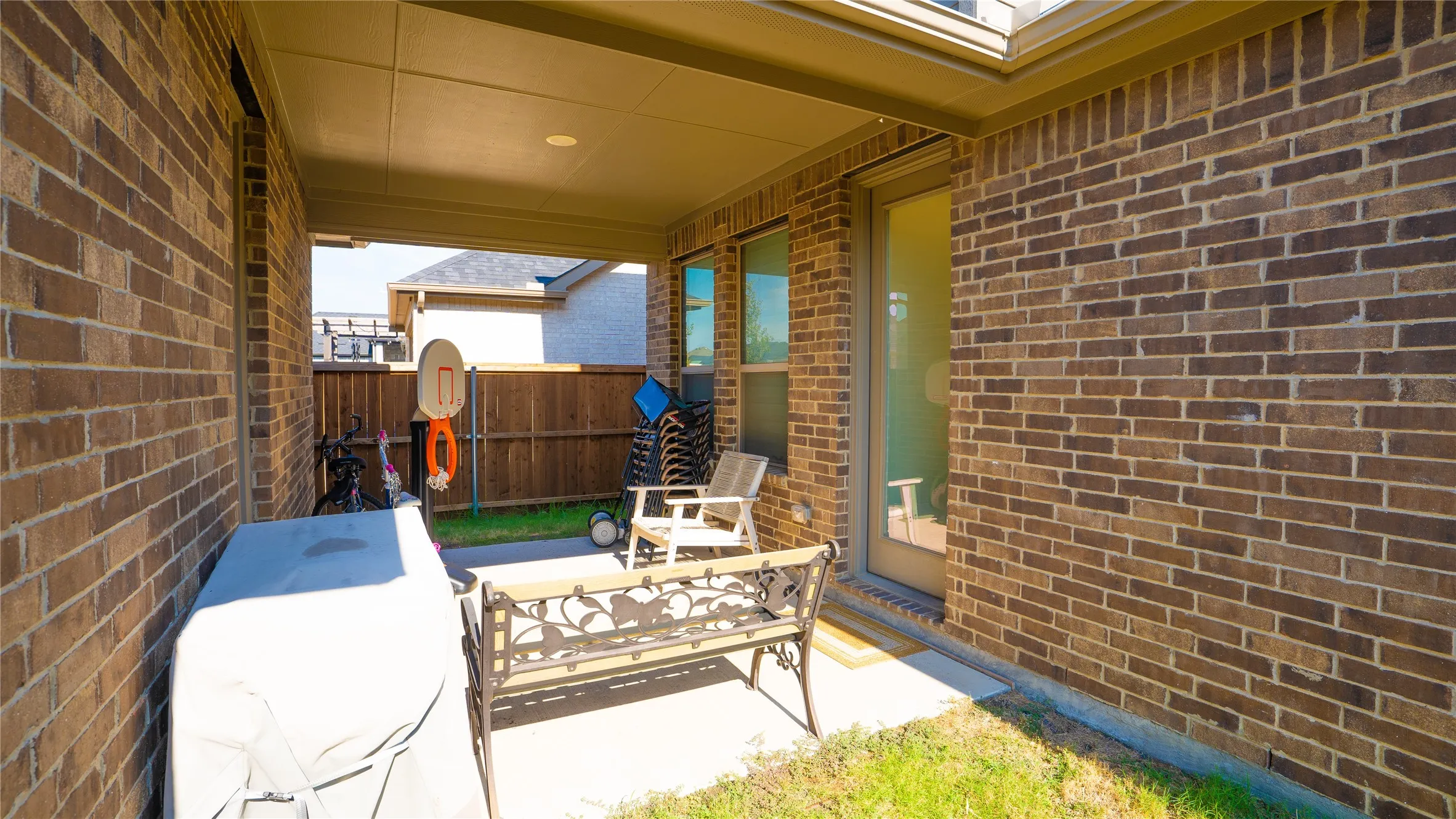 Single Family Residence For Sale in Collin County , 2414 Thavie Street, Celina, Texas 75009, 4 Bedroom, 3 Bathroom, 2 Garage spaces, 2,994 Sqft, built in 2023, mls#21391378, Real Estate Agent in Celina, Homes For Sale in Collin county, Homes For Sale in Celina, Realtor in Celina Texas, Real Estate Brokerage Independent Realty Texas, Luminita Cordes Realtor
