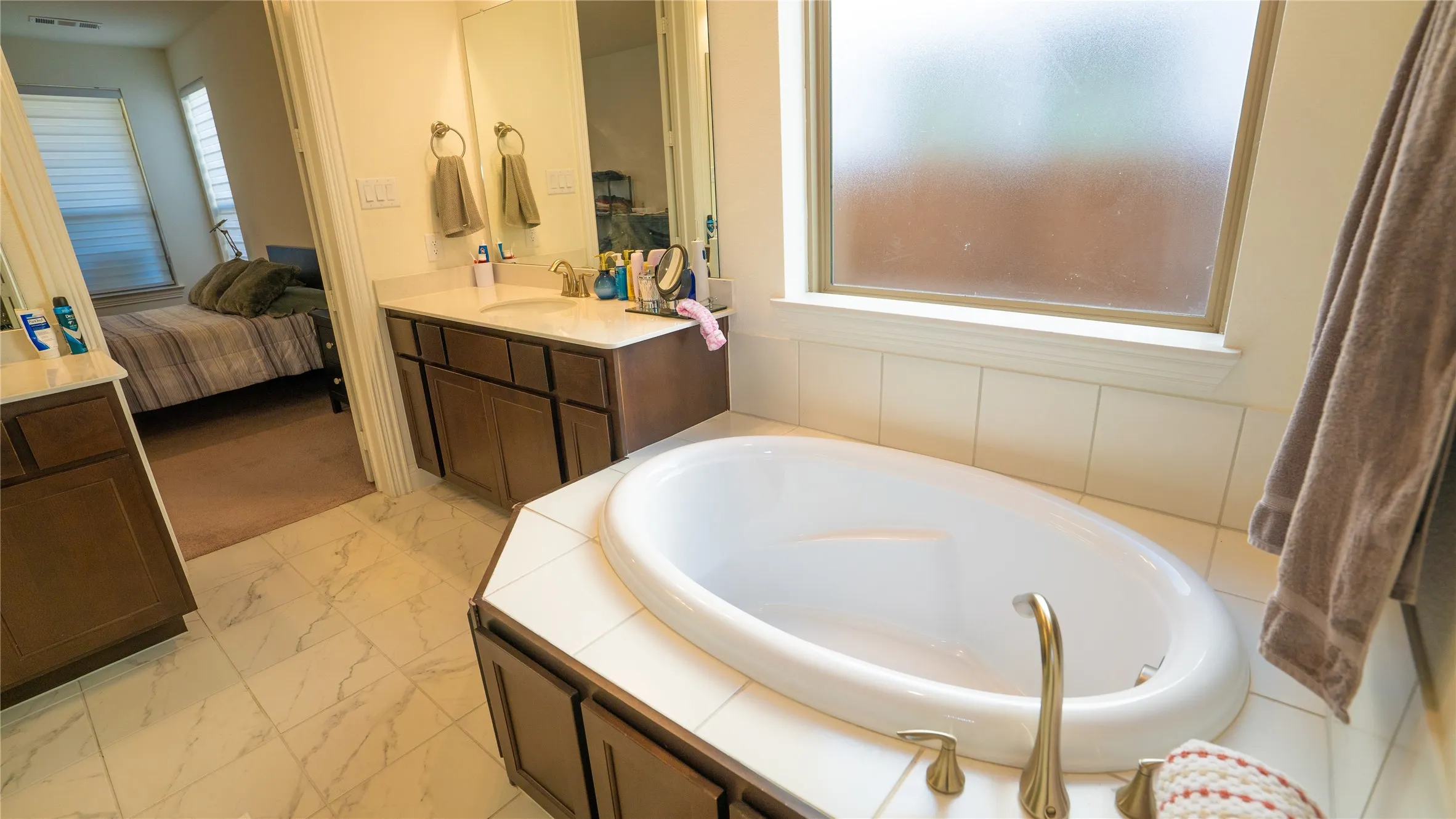 Single Family Residence For Sale in Collin County , 2414 Thavie Street, Celina, Texas 75009, 4 Bedroom, 3 Bathroom, 2 Garage spaces, 2,994 Sqft, built in 2023, mls#21391378, Real Estate Agent in Celina, Homes For Sale in Collin county, Homes For Sale in Celina, Realtor in Celina Texas, Real Estate Brokerage Independent Realty Texas, Luminita Cordes Realtor