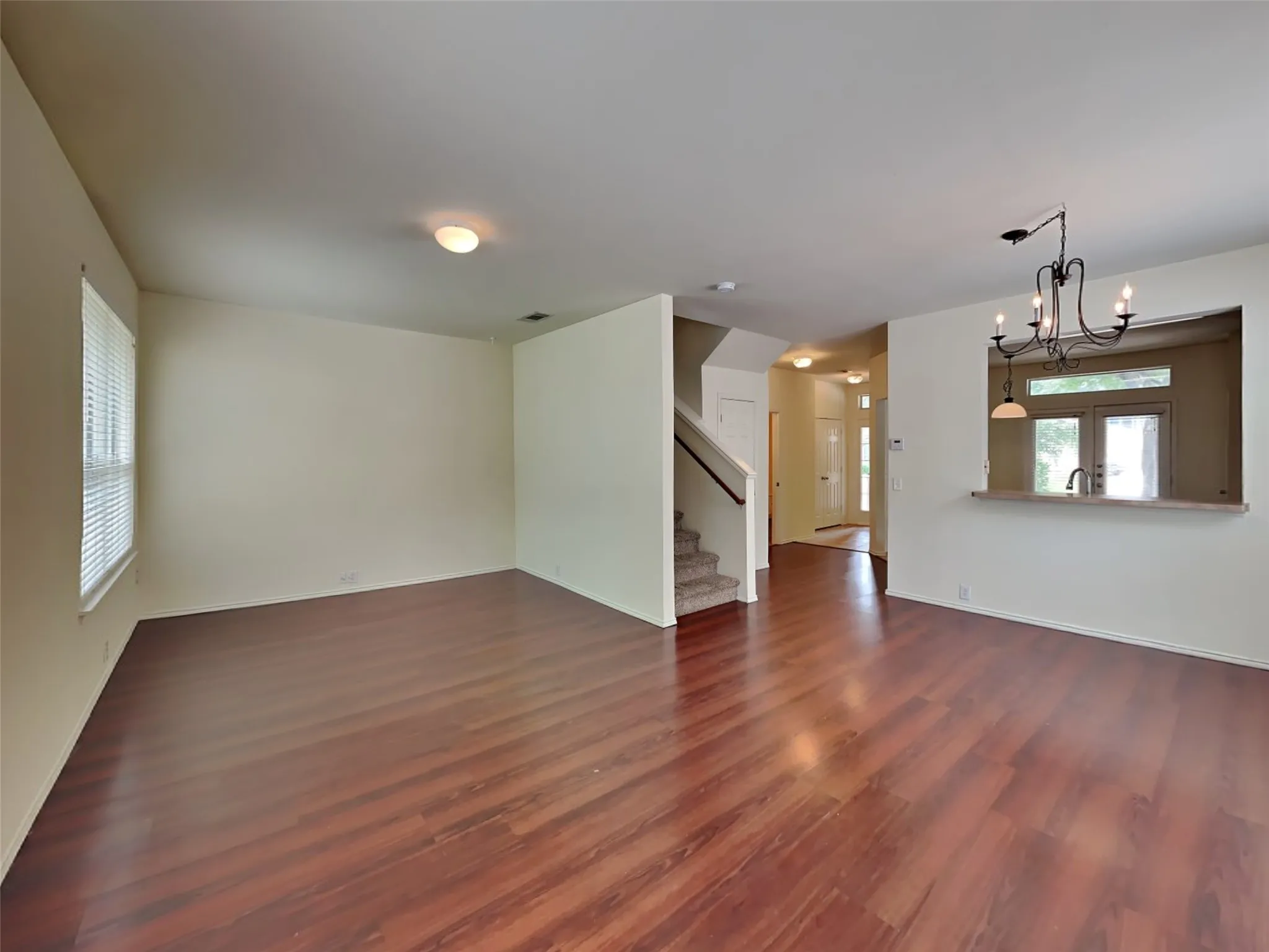 Townhouse For Rent in Tarrant County , 10661 Traymore Drive, Fort Worth, Texas 76244, 3 Bedroom, 3 Bathroom, 2 Garage spaces, 1,468 Sqft, built in 2006, mls#21396410, Real Estate Agent in Fort Worth, Homes For Rent in Tarrant county, Homes For Rent in Fort Worth, Realtor in Fort Worth Texas, Real Estate Brokerage Independent Realty Texas, Luminita Cordes Realtor