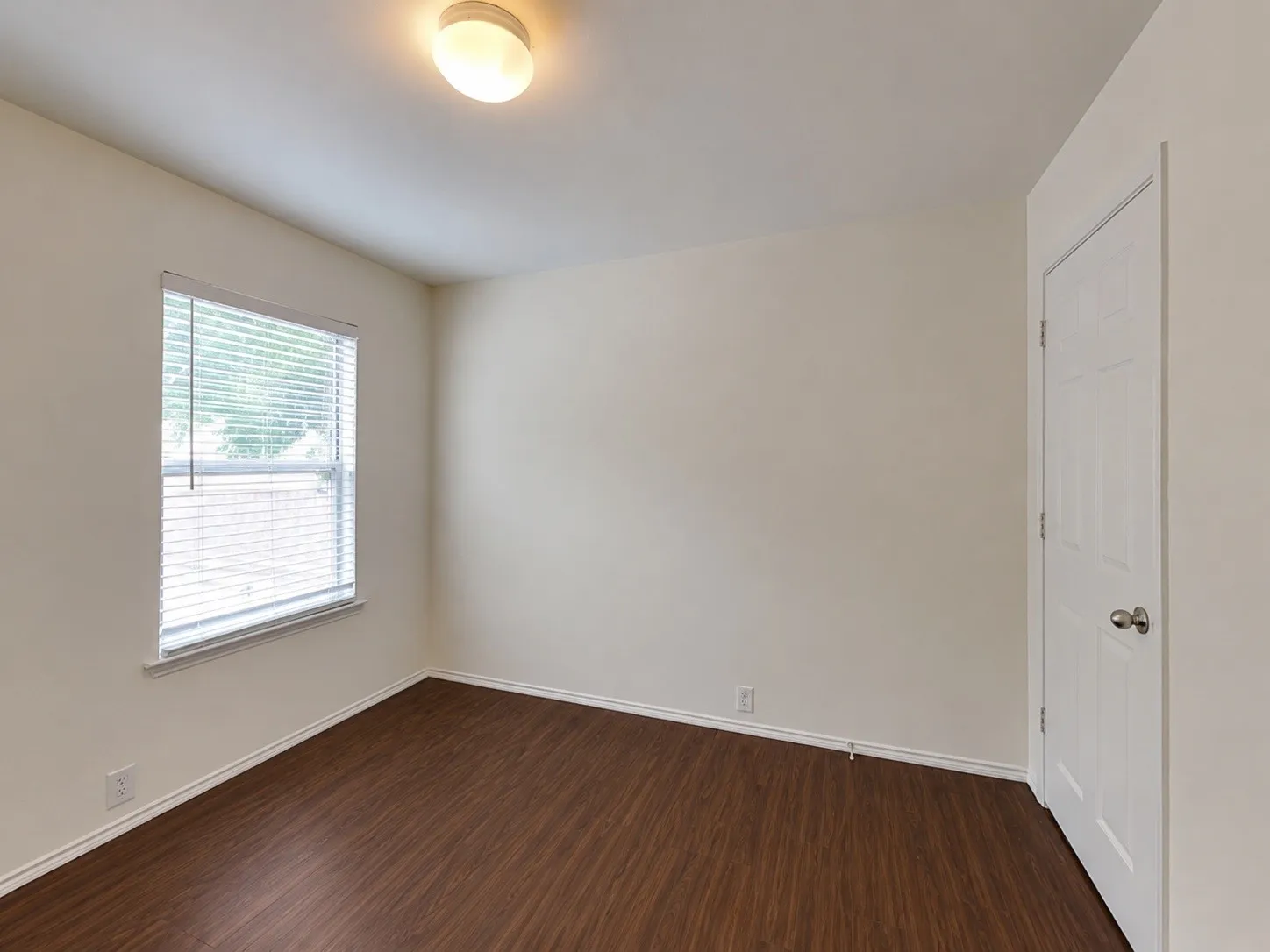 Townhouse For Rent in Tarrant County , 10661 Traymore Drive, Fort Worth, Texas 76244, 3 Bedroom, 3 Bathroom, 2 Garage spaces, 1,468 Sqft, built in 2006, mls#21396410, Real Estate Agent in Fort Worth, Homes For Rent in Tarrant county, Homes For Rent in Fort Worth, Realtor in Fort Worth Texas, Real Estate Brokerage Independent Realty Texas, Luminita Cordes Realtor