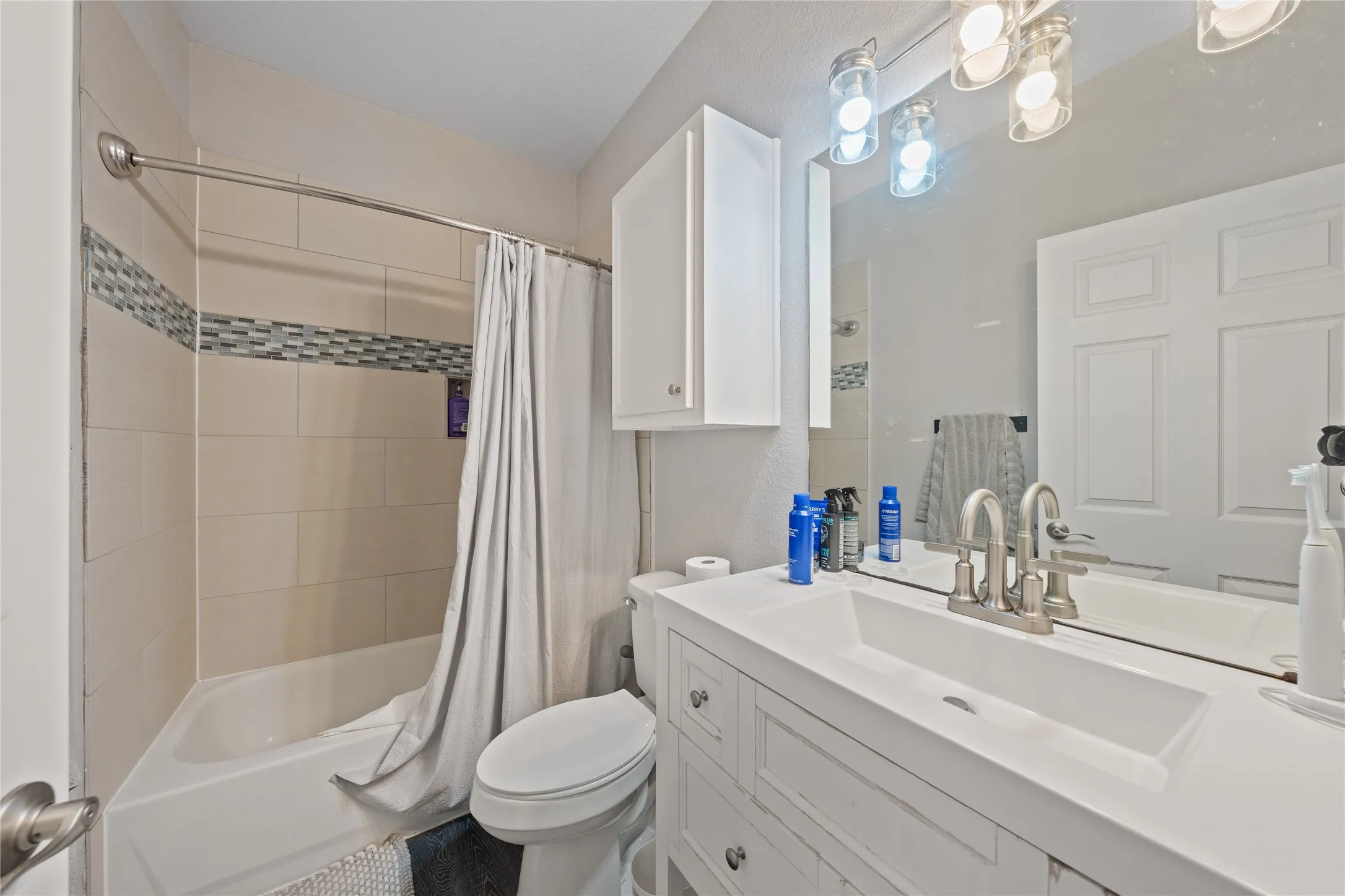 Duplex For Sale in Mc Lennan County , 1218 Wood Avenue, Waco, Texas 76706, 4 Bedroom, 4 Bathroom, Garage spaces, 0 Sqft, built in 2001, mls#21394319, Real Estate Agent in Waco, Homes For Sale in Mc Lennan county, Homes For Sale in Waco, Realtor in Waco Texas, Real Estate Brokerage Independent Realty Texas, Luminita Cordes Realtor