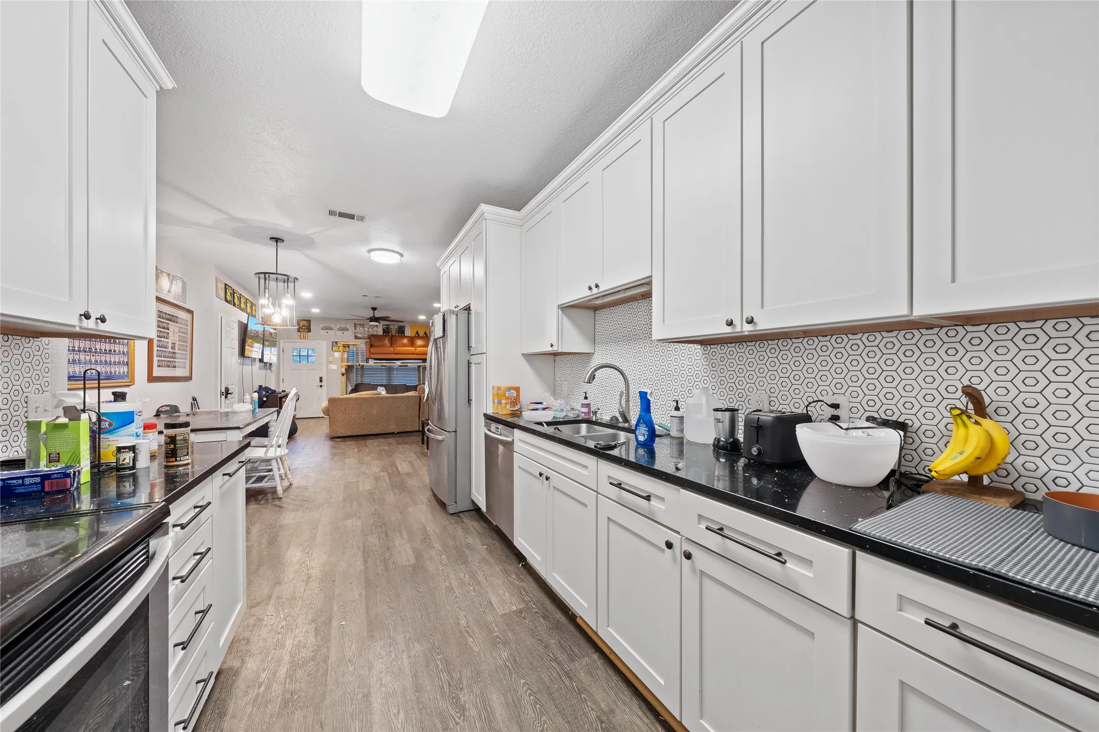 Duplex For Sale in Mc Lennan County , 1218 Wood Avenue, Waco, Texas 76706, 4 Bedroom, 4 Bathroom, Garage spaces, 0 Sqft, built in 2001, mls#21394319, Real Estate Agent in Waco, Homes For Sale in Mc Lennan county, Homes For Sale in Waco, Realtor in Waco Texas, Real Estate Brokerage Independent Realty Texas, Luminita Cordes Realtor