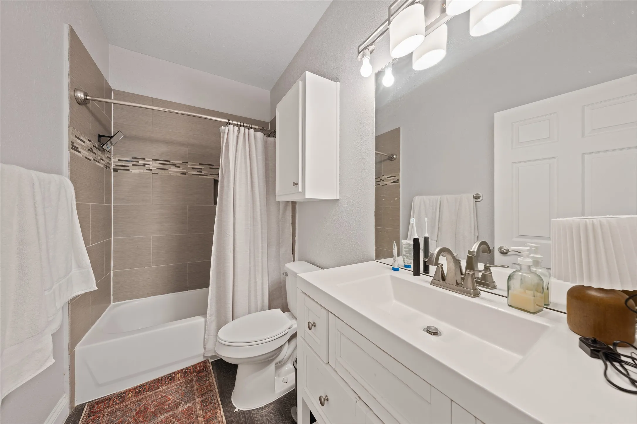 Duplex For Sale in Mc Lennan County , 1218 Wood Avenue, Waco, Texas 76706, 4 Bedroom, 4 Bathroom, Garage spaces, 0 Sqft, built in 2001, mls#21394319, Real Estate Agent in Waco, Homes For Sale in Mc Lennan county, Homes For Sale in Waco, Realtor in Waco Texas, Real Estate Brokerage Independent Realty Texas, Luminita Cordes Realtor