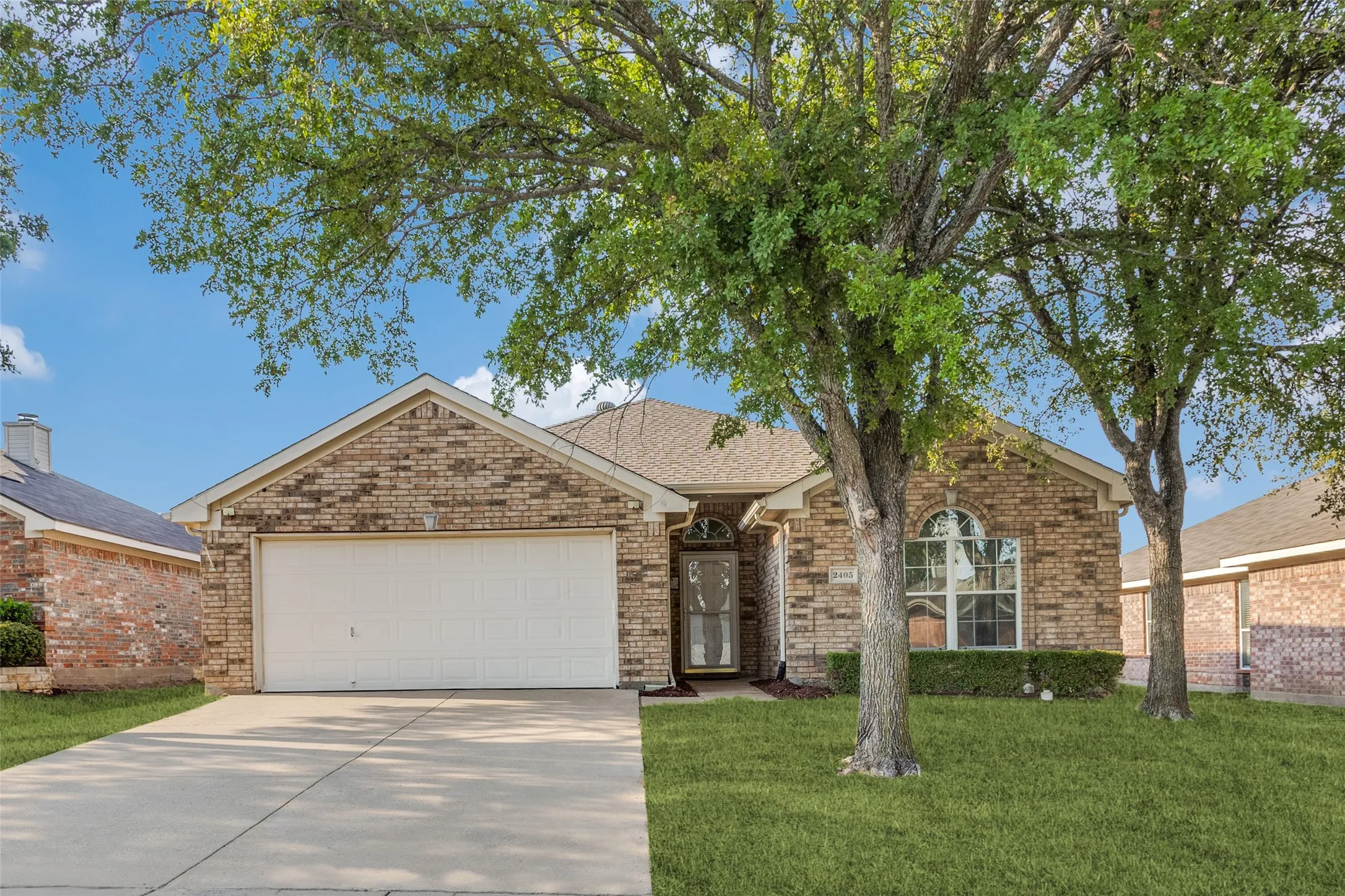 Single Family Residence For Rent in Collin County , 2405 Collier Drive, Mc Kinney, Texas 75071, 3 Bedroom, 2 Bathroom, 2 Garage spaces, 1,648 Sqft, built in 2003, mls#21388988, Real Estate Agent in Mc Kinney, Homes For Rent in Collin county, Homes For Rent in Mc Kinney, Realtor in Mc Kinney Texas, Real Estate Brokerage Independent Realty Texas, Luminita Cordes Realtor