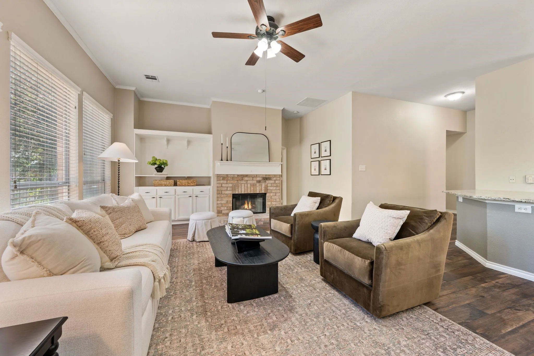 Single Family Residence For Sale in Tarrant County , 1417 Briar Meadow Drive, Keller, Texas 76248, 3 Bedroom, 2 Bathroom, 2 Garage spaces, 2,316 Sqft, built in 1997, mls#21393971, Real Estate Agent in Keller, Homes For Sale in Tarrant county, Homes For Sale in Keller, Realtor in Keller Texas, Real Estate Brokerage Independent Realty Texas, Luminita Cordes Realtor