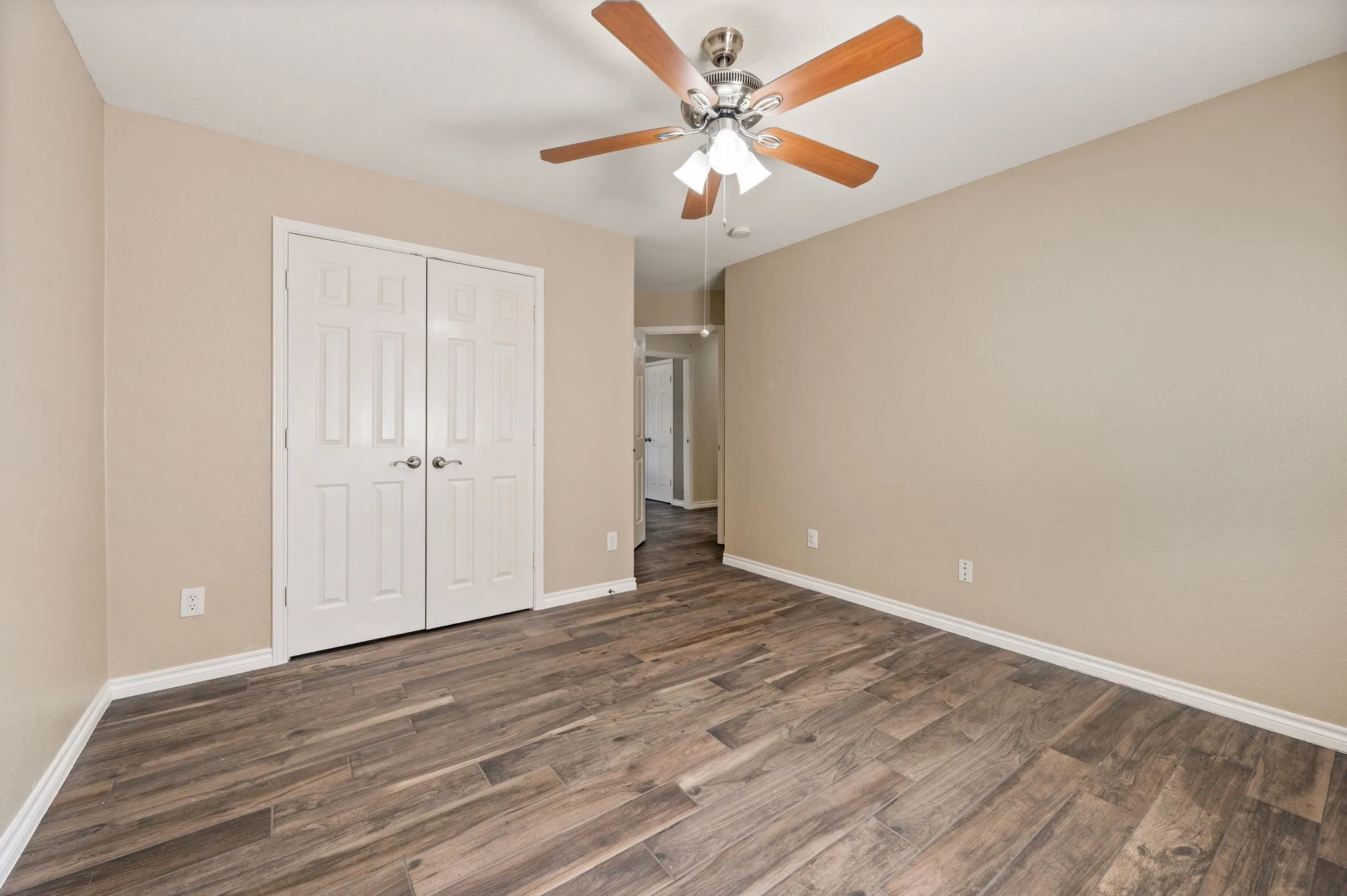 Single Family Residence For Sale in Tarrant County , 1417 Briar Meadow Drive, Keller, Texas 76248, 3 Bedroom, 2 Bathroom, 2 Garage spaces, 2,316 Sqft, built in 1997, mls#21393971, Real Estate Agent in Keller, Homes For Sale in Tarrant county, Homes For Sale in Keller, Realtor in Keller Texas, Real Estate Brokerage Independent Realty Texas, Luminita Cordes Realtor