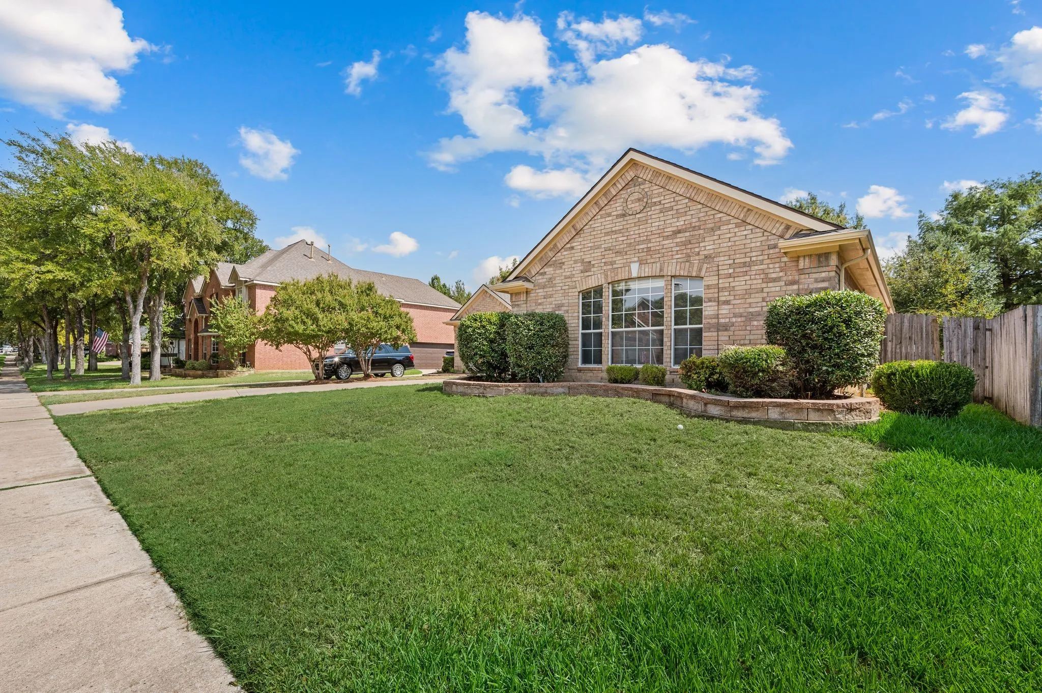 Single Family Residence For Sale in Tarrant County , 1417 Briar Meadow Drive, Keller, Texas 76248, 3 Bedroom, 2 Bathroom, 2 Garage spaces, 2,316 Sqft, built in 1997, mls#21393971, Real Estate Agent in Keller, Homes For Sale in Tarrant county, Homes For Sale in Keller, Realtor in Keller Texas, Real Estate Brokerage Independent Realty Texas, Luminita Cordes Realtor