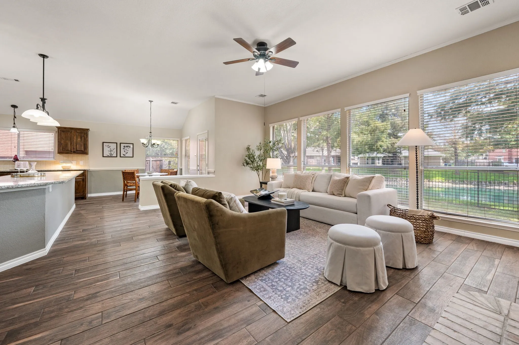 Single Family Residence For Sale in Tarrant County , 1417 Briar Meadow Drive, Keller, Texas 76248, 3 Bedroom, 2 Bathroom, 2 Garage spaces, 2,316 Sqft, built in 1997, mls#21393971, Real Estate Agent in Keller, Homes For Sale in Tarrant county, Homes For Sale in Keller, Realtor in Keller Texas, Real Estate Brokerage Independent Realty Texas, Luminita Cordes Realtor