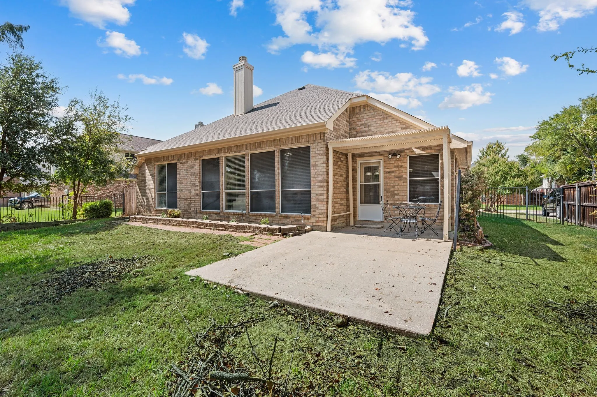 Single Family Residence For Sale in Tarrant County , 1417 Briar Meadow Drive, Keller, Texas 76248, 3 Bedroom, 2 Bathroom, 2 Garage spaces, 2,316 Sqft, built in 1997, mls#21393971, Real Estate Agent in Keller, Homes For Sale in Tarrant county, Homes For Sale in Keller, Realtor in Keller Texas, Real Estate Brokerage Independent Realty Texas, Luminita Cordes Realtor