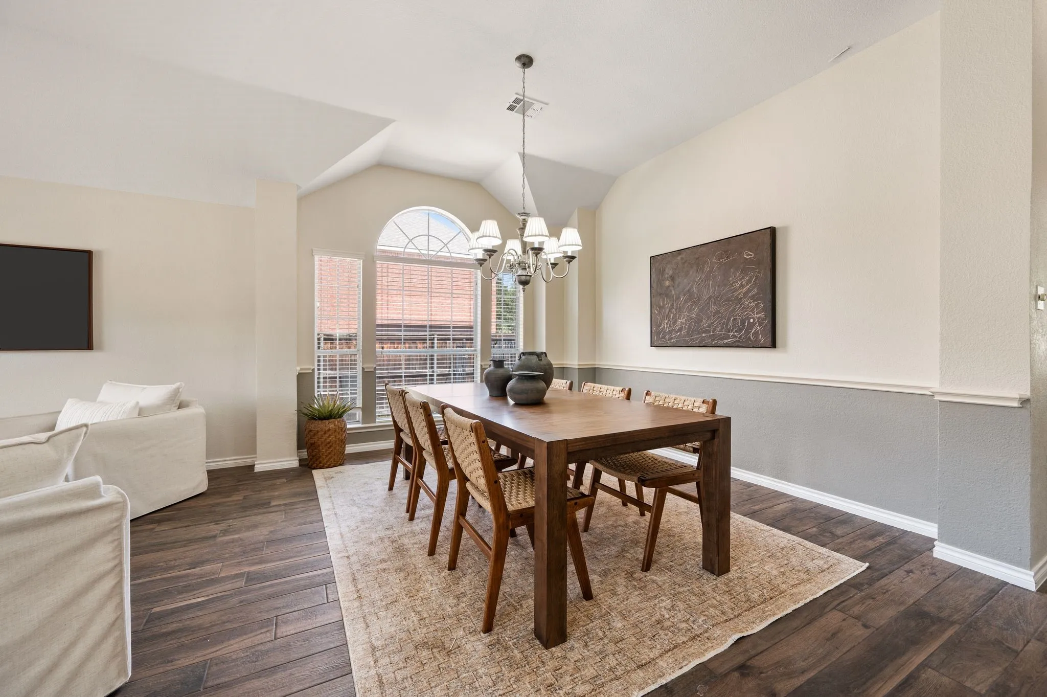Single Family Residence For Sale in Tarrant County , 1417 Briar Meadow Drive, Keller, Texas 76248, 3 Bedroom, 2 Bathroom, 2 Garage spaces, 2,316 Sqft, built in 1997, mls#21393971, Real Estate Agent in Keller, Homes For Sale in Tarrant county, Homes For Sale in Keller, Realtor in Keller Texas, Real Estate Brokerage Independent Realty Texas, Luminita Cordes Realtor