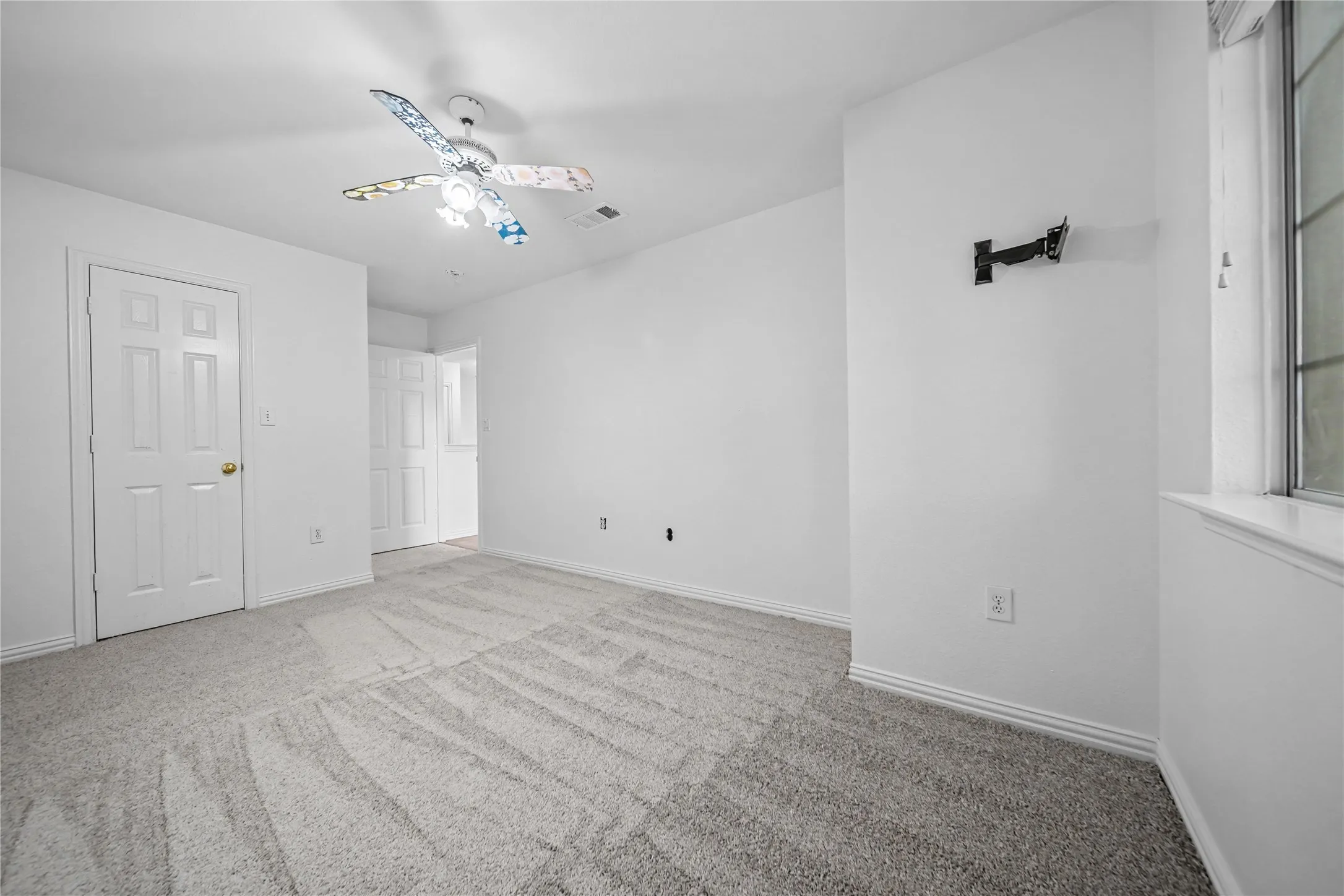 Single Family Residence For Sale in Dallas County , 7502 Armstrong Lane, Rowlett, Texas 75089, 4 Bedroom, 3 Bathroom, 2 Garage spaces, 2,104 Sqft, built in 1995, mls#21393863, Real Estate Agent in Rowlett, Homes For Sale in Dallas county, Homes For Sale in Rowlett, Realtor in Rowlett Texas, Real Estate Brokerage Independent Realty Texas, Luminita Cordes Realtor