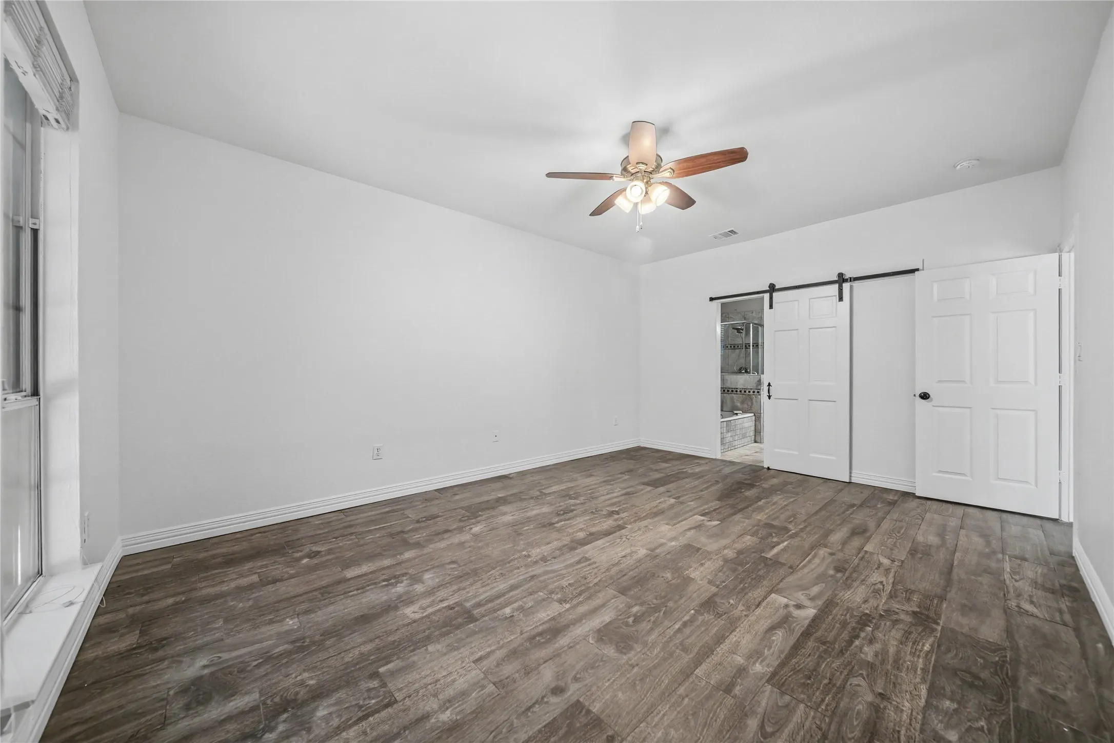 Single Family Residence For Sale in Dallas County , 7502 Armstrong Lane, Rowlett, Texas 75089, 4 Bedroom, 3 Bathroom, 2 Garage spaces, 2,104 Sqft, built in 1995, mls#21393863, Real Estate Agent in Rowlett, Homes For Sale in Dallas county, Homes For Sale in Rowlett, Realtor in Rowlett Texas, Real Estate Brokerage Independent Realty Texas, Luminita Cordes Realtor