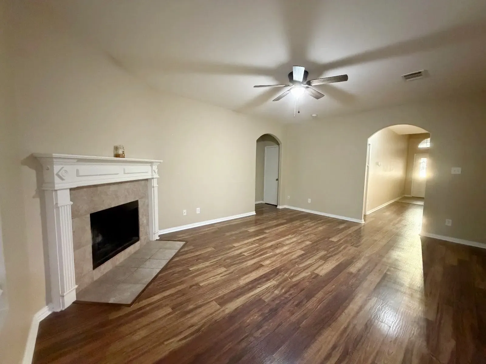 Single Family Residence For Sale in Collin County , 2803 Arabian Lane, Celina, Texas 75009, 3 Bedroom, 2 Bathroom, 2 Garage spaces, 1,646 Sqft, built in 2005, mls#21391875, Real Estate Agent in Celina, Homes For Sale in Collin county, Homes For Sale in Celina, Realtor in Celina Texas, Real Estate Brokerage Independent Realty Texas, Luminita Cordes Realtor