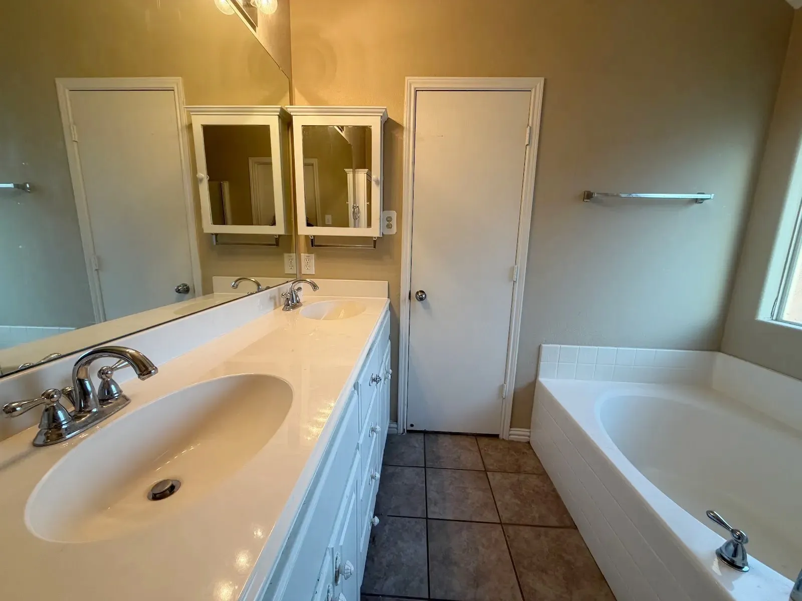 Single Family Residence For Sale in Collin County , 2803 Arabian Lane, Celina, Texas 75009, 3 Bedroom, 2 Bathroom, 2 Garage spaces, 1,646 Sqft, built in 2005, mls#21391875, Real Estate Agent in Celina, Homes For Sale in Collin county, Homes For Sale in Celina, Realtor in Celina Texas, Real Estate Brokerage Independent Realty Texas, Luminita Cordes Realtor