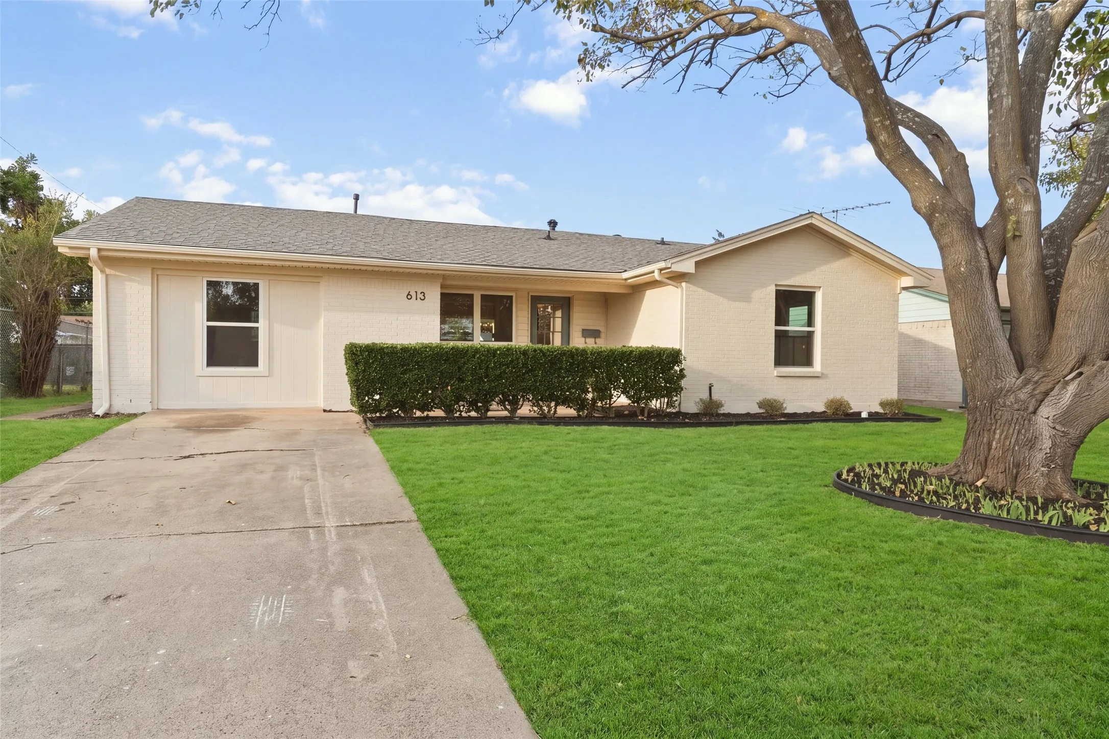 Single Family Residence For Sale in Dallas County , 613 E Tyler Street, Richardson, Texas 75081, 4 Bedroom, 2 Bathroom, Garage spaces, 1,435 Sqft, built in 1956, mls#21395988, Real Estate Agent in Richardson, Homes For Sale in Dallas county, Homes For Sale in Richardson, Realtor in Richardson Texas, Real Estate Brokerage Independent Realty Texas, Luminita Cordes Realtor