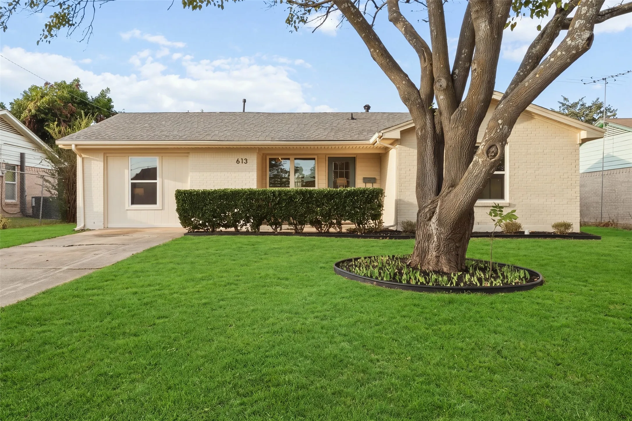 Single Family Residence For Sale in Dallas County , 613 E Tyler Street, Richardson, Texas 75081, 4 Bedroom, 2 Bathroom, Garage spaces, 1,435 Sqft, built in 1956, mls#21395988, Real Estate Agent in Richardson, Homes For Sale in Dallas county, Homes For Sale in Richardson, Realtor in Richardson Texas, Real Estate Brokerage Independent Realty Texas, Luminita Cordes Realtor