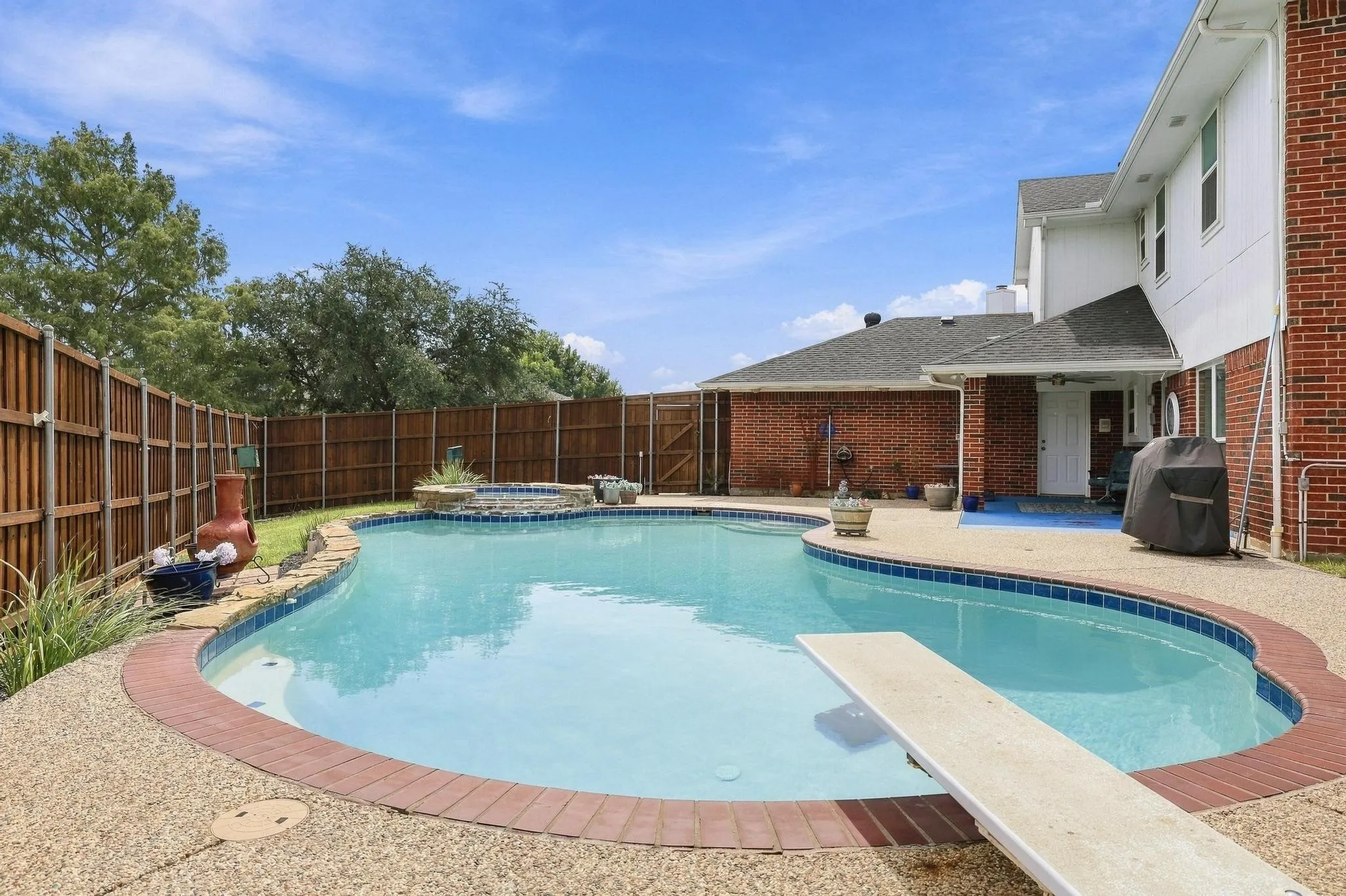 Single Family Residence For Sale in Dallas County , 2506 Barger Court, Sachse, Texas 75048, 4 Bedroom, 3 Bathroom, 2 Garage spaces, 2,664 Sqft, built in 1993, mls#21395239, Real Estate Agent in Sachse, Homes For Sale in Dallas county, Homes For Sale in Sachse, Realtor in Sachse Texas, Real Estate Brokerage Independent Realty Texas, Luminita Cordes Realtor