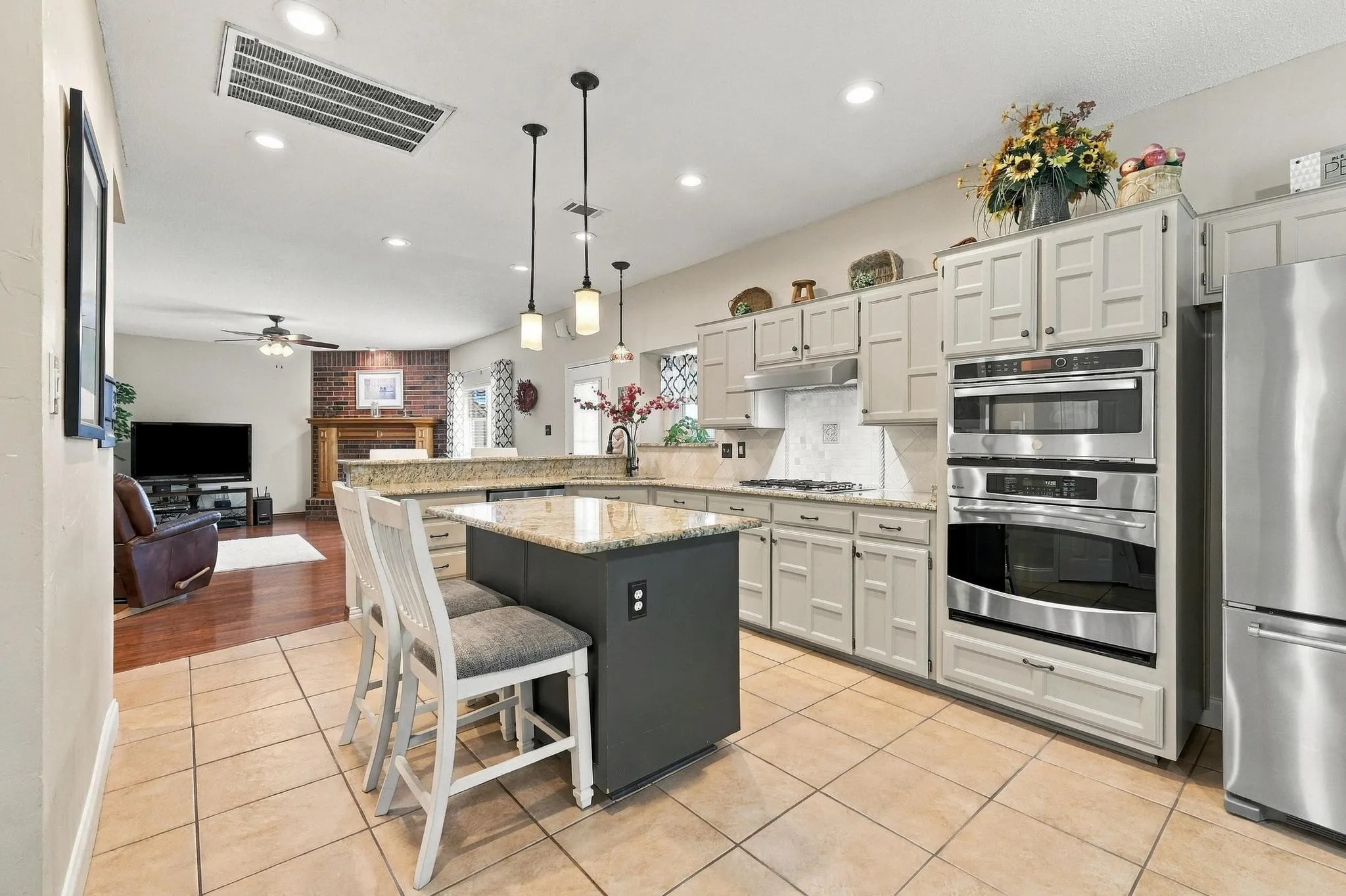 Single Family Residence For Sale in Dallas County , 2506 Barger Court, Sachse, Texas 75048, 4 Bedroom, 3 Bathroom, 2 Garage spaces, 2,664 Sqft, built in 1993, mls#21395239, Real Estate Agent in Sachse, Homes For Sale in Dallas county, Homes For Sale in Sachse, Realtor in Sachse Texas, Real Estate Brokerage Independent Realty Texas, Luminita Cordes Realtor