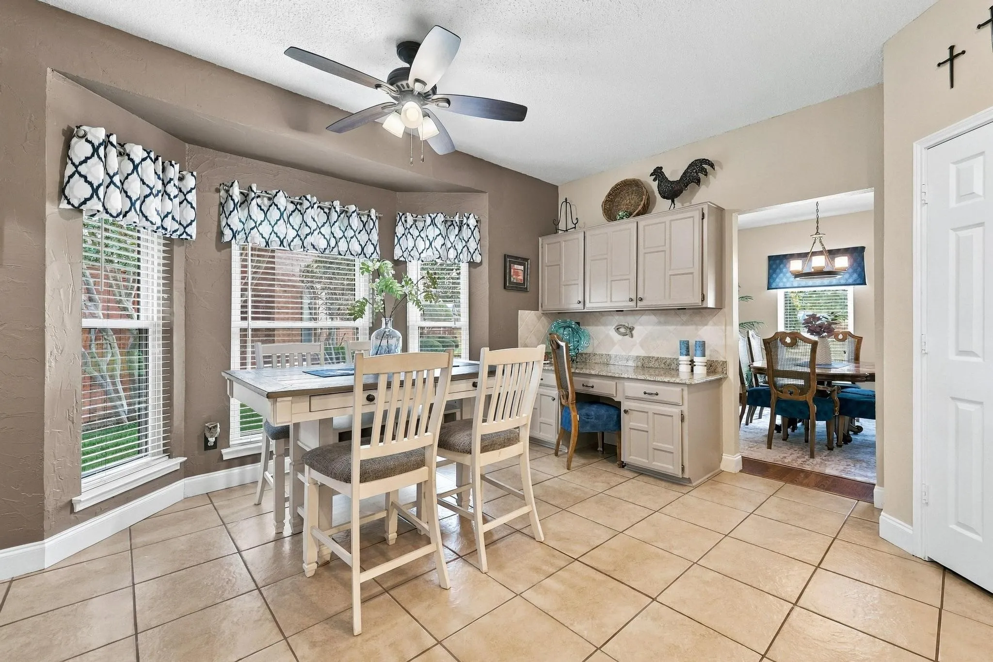 Single Family Residence For Sale in Dallas County , 2506 Barger Court, Sachse, Texas 75048, 4 Bedroom, 3 Bathroom, 2 Garage spaces, 2,664 Sqft, built in 1993, mls#21395239, Real Estate Agent in Sachse, Homes For Sale in Dallas county, Homes For Sale in Sachse, Realtor in Sachse Texas, Real Estate Brokerage Independent Realty Texas, Luminita Cordes Realtor