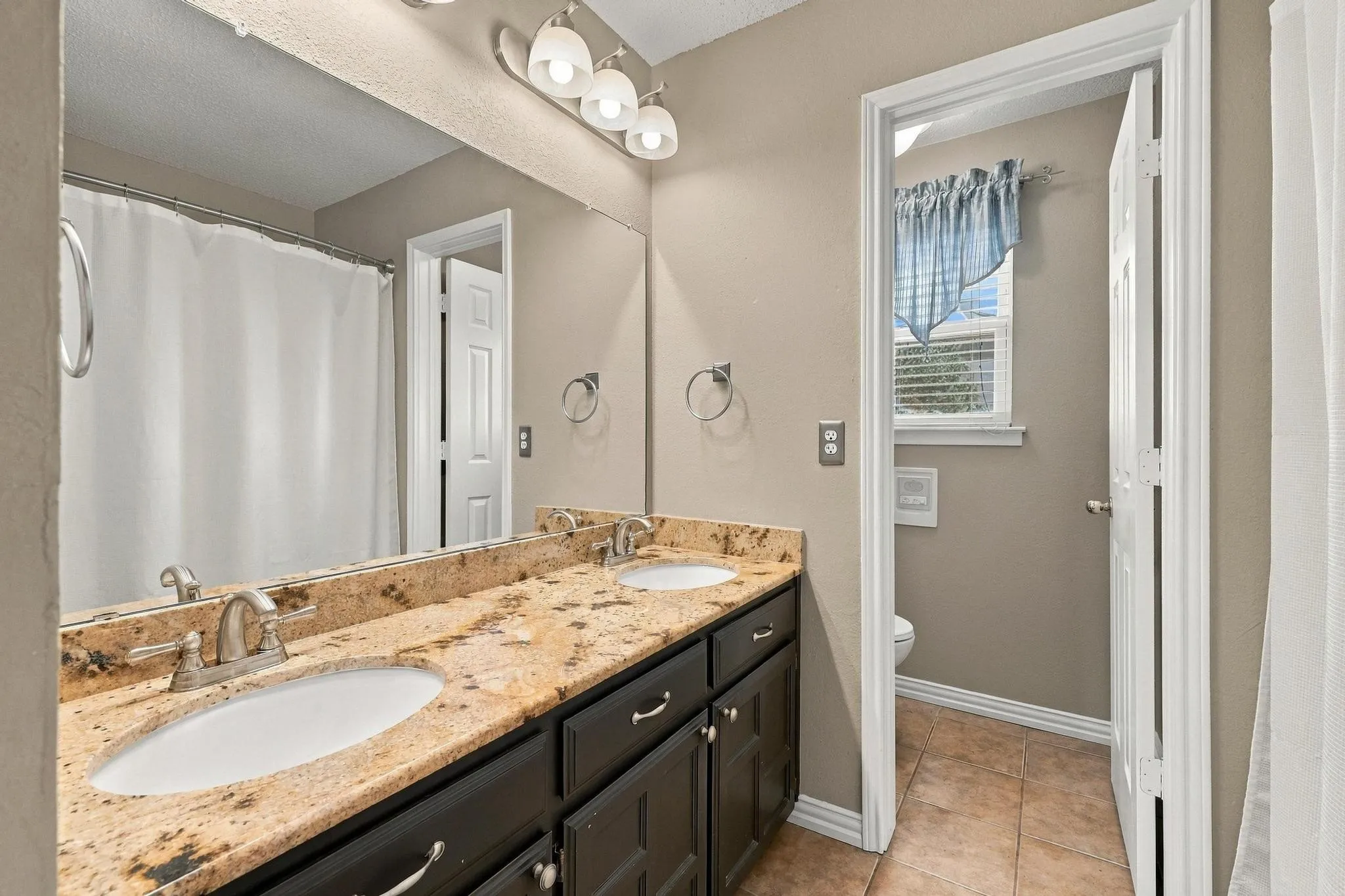 Single Family Residence For Sale in Dallas County , 2506 Barger Court, Sachse, Texas 75048, 4 Bedroom, 3 Bathroom, 2 Garage spaces, 2,664 Sqft, built in 1993, mls#21395239, Real Estate Agent in Sachse, Homes For Sale in Dallas county, Homes For Sale in Sachse, Realtor in Sachse Texas, Real Estate Brokerage Independent Realty Texas, Luminita Cordes Realtor