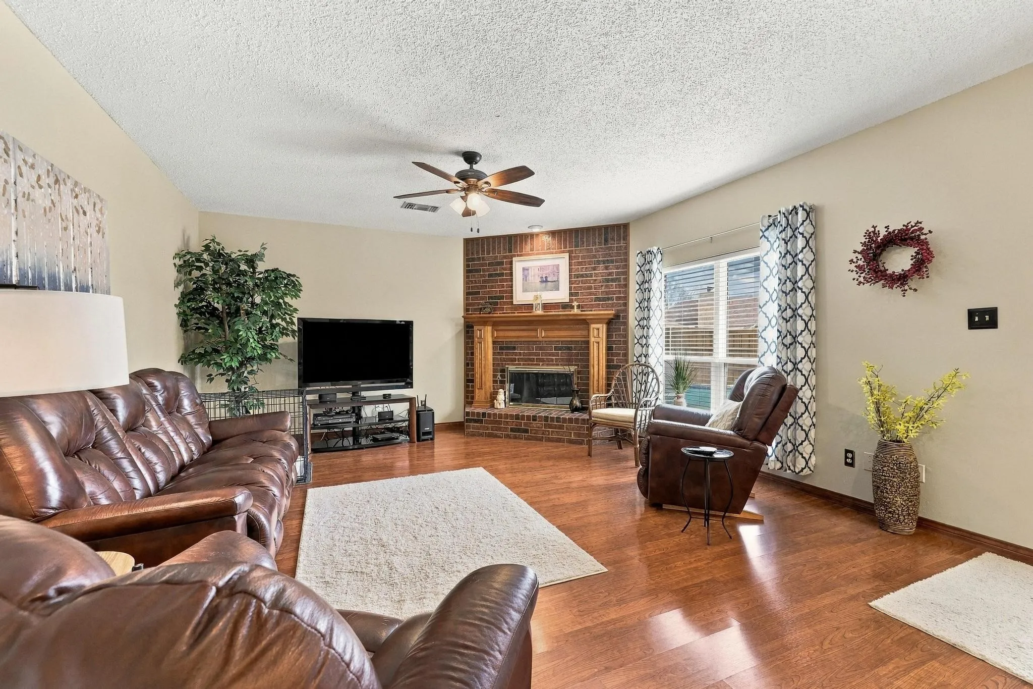 Single Family Residence For Sale in Dallas County , 2506 Barger Court, Sachse, Texas 75048, 4 Bedroom, 3 Bathroom, 2 Garage spaces, 2,664 Sqft, built in 1993, mls#21395239, Real Estate Agent in Sachse, Homes For Sale in Dallas county, Homes For Sale in Sachse, Realtor in Sachse Texas, Real Estate Brokerage Independent Realty Texas, Luminita Cordes Realtor