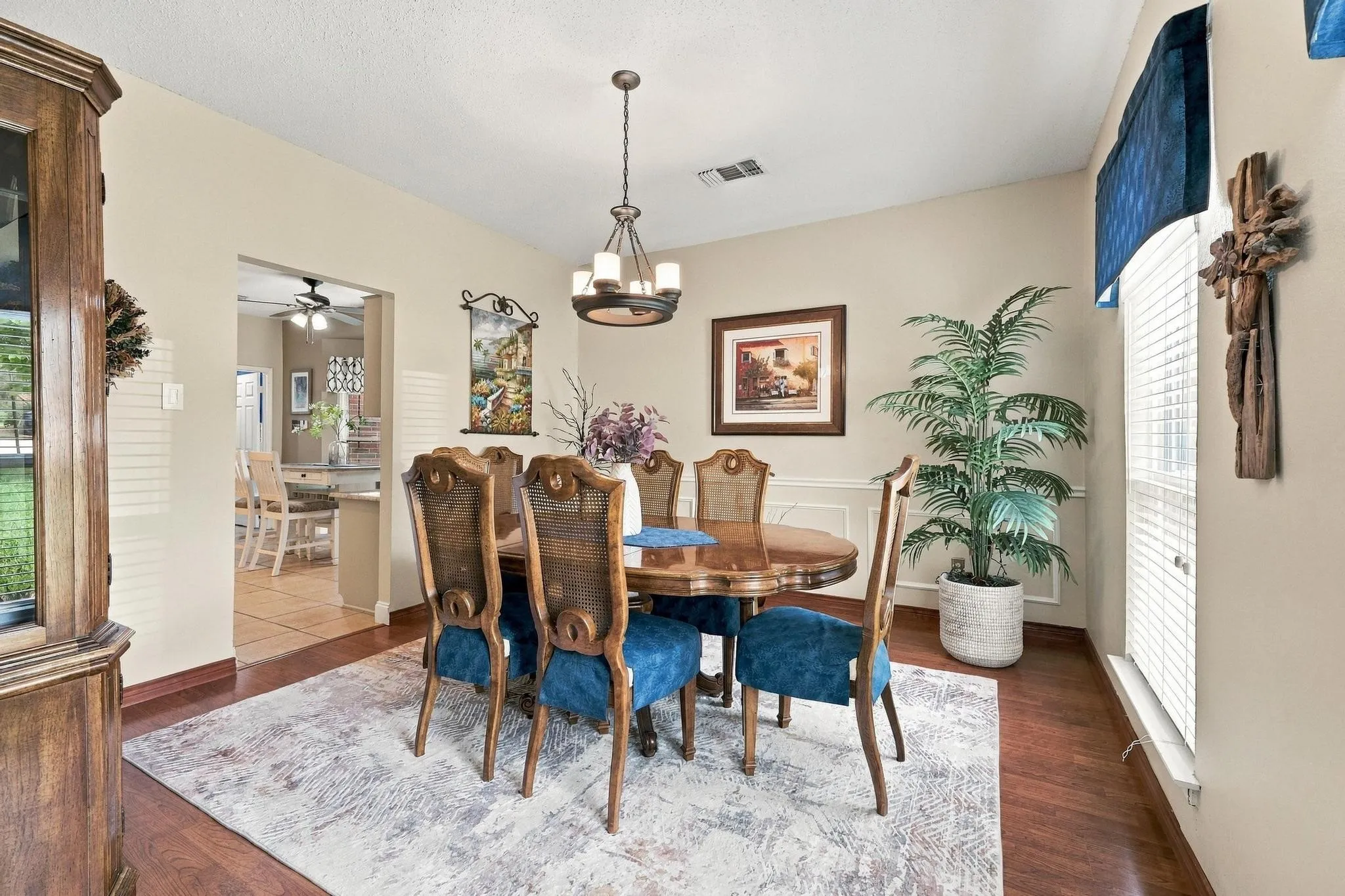 Single Family Residence For Sale in Dallas County , 2506 Barger Court, Sachse, Texas 75048, 4 Bedroom, 3 Bathroom, 2 Garage spaces, 2,664 Sqft, built in 1993, mls#21395239, Real Estate Agent in Sachse, Homes For Sale in Dallas county, Homes For Sale in Sachse, Realtor in Sachse Texas, Real Estate Brokerage Independent Realty Texas, Luminita Cordes Realtor