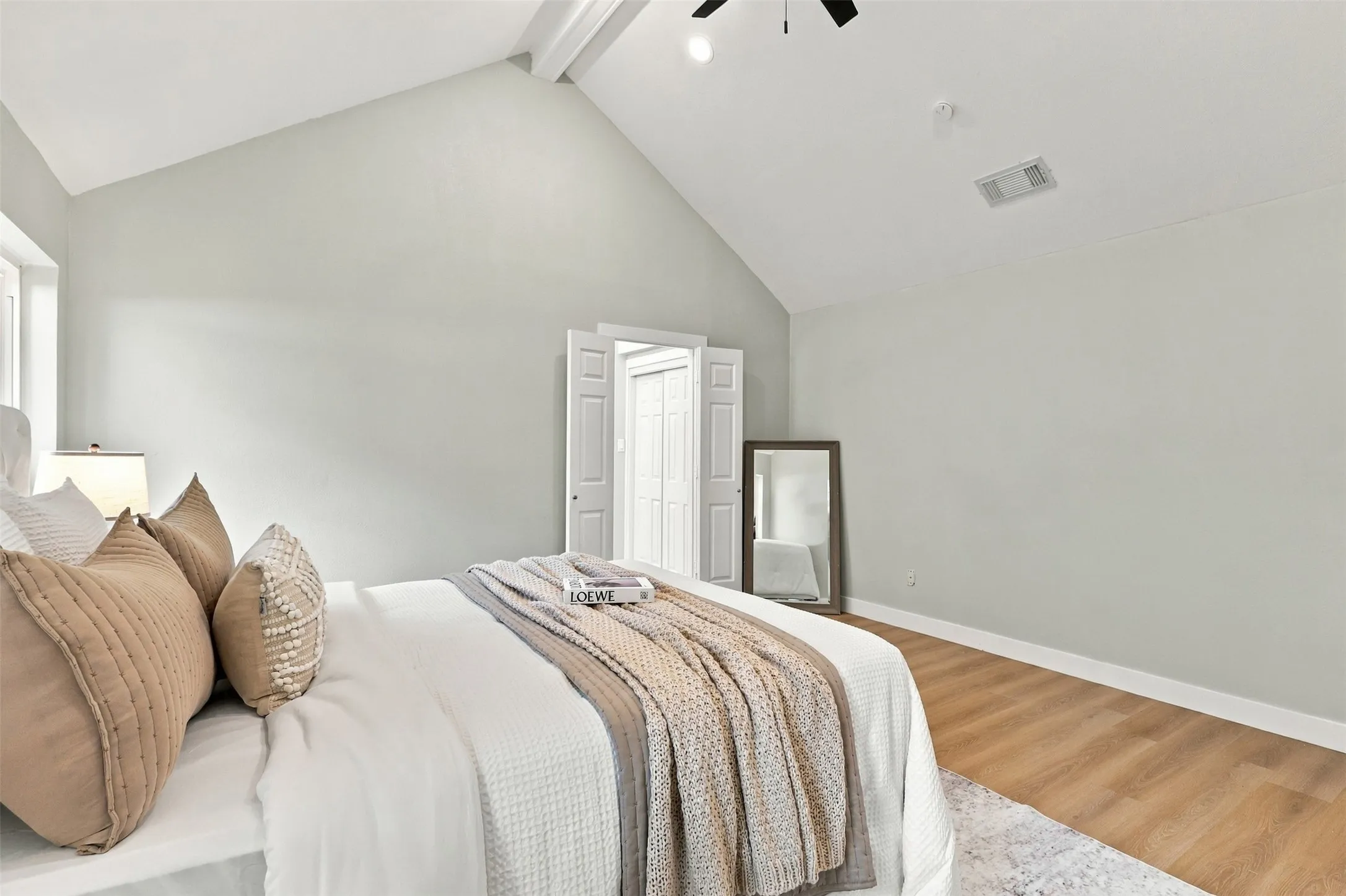 Single Family Residence For Sale in Denton County , 1316 Royal Palm Lane, Carrollton, Texas 75007, 4 Bedroom, 2 Bathroom, 2 Garage spaces, 2,046 Sqft, built in 1985, mls#21392628, Real Estate Agent in Carrollton, Homes For Sale in Denton county, Homes For Sale in Carrollton, Realtor in Carrollton Texas, Real Estate Brokerage Independent Realty Texas, Luminita Cordes Realtor