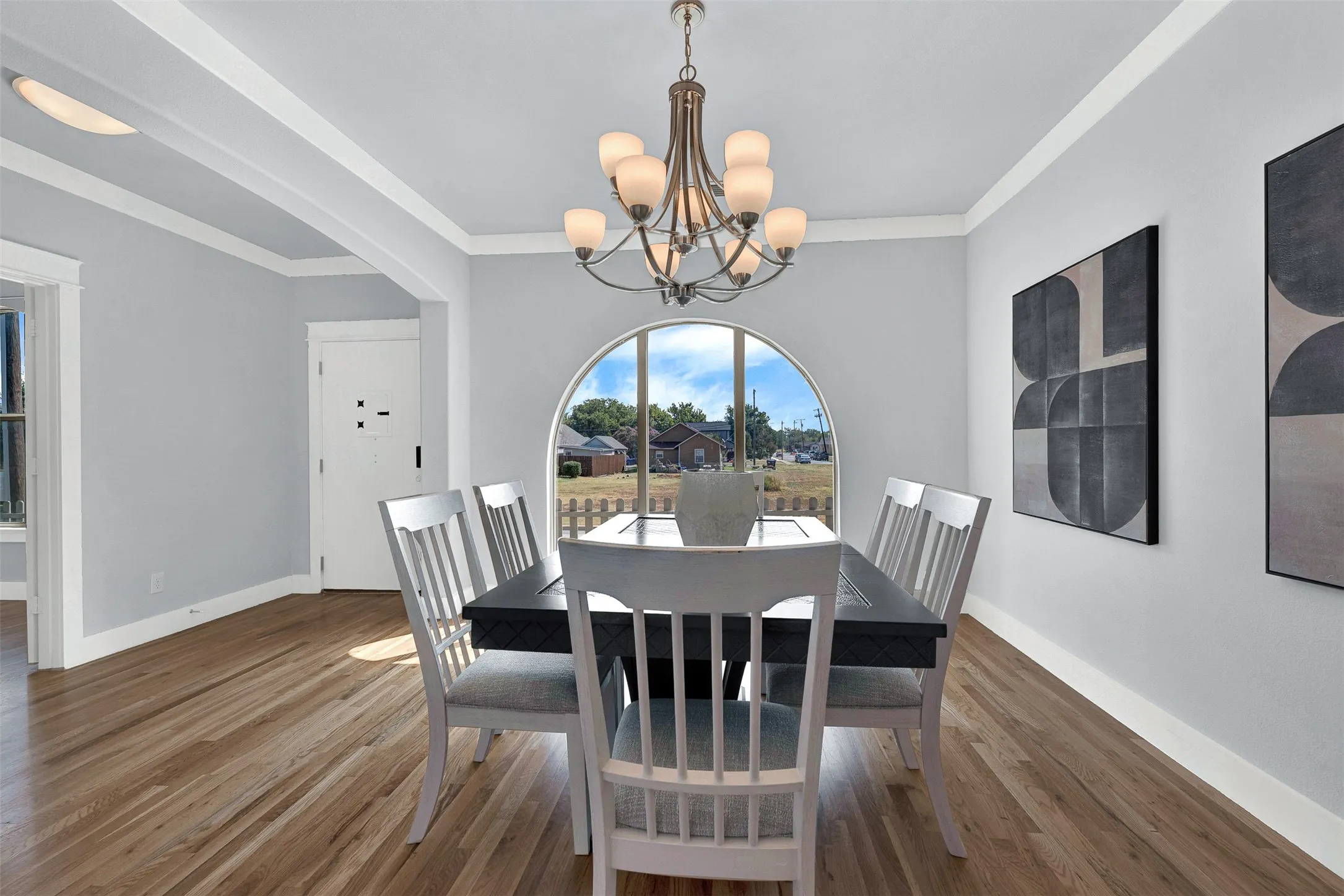 Single Family Residence For Sale in Collin County , 549 N Johnson Street, Mc Kinney, Texas 75069, 3 Bedroom, 3 Bathroom, 2 Garage spaces, 2,370 Sqft, built in 2023, mls#21396057, Real Estate Agent in Mc Kinney, Homes For Sale in Collin county, Homes For Sale in Mc Kinney, Realtor in Mc Kinney Texas, Real Estate Brokerage Independent Realty Texas, Luminita Cordes Realtor