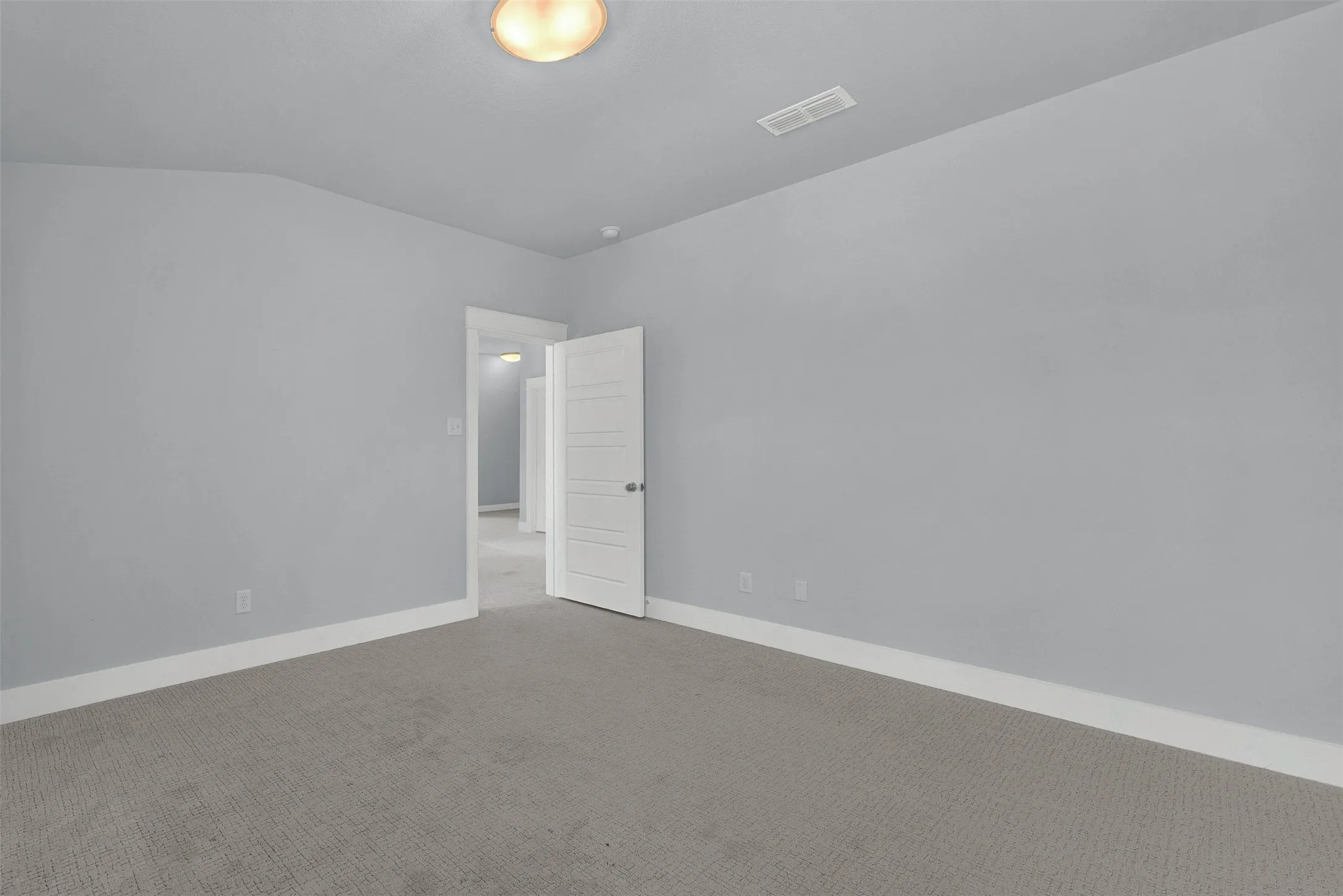 Single Family Residence For Sale in Collin County , 549 N Johnson Street, Mc Kinney, Texas 75069, 3 Bedroom, 3 Bathroom, 2 Garage spaces, 2,370 Sqft, built in 2023, mls#21396057, Real Estate Agent in Mc Kinney, Homes For Sale in Collin county, Homes For Sale in Mc Kinney, Realtor in Mc Kinney Texas, Real Estate Brokerage Independent Realty Texas, Luminita Cordes Realtor