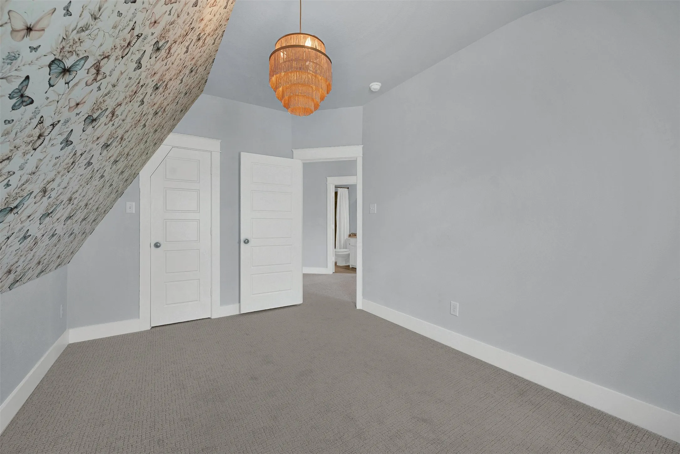Single Family Residence For Sale in Collin County , 549 N Johnson Street, Mc Kinney, Texas 75069, 3 Bedroom, 3 Bathroom, 2 Garage spaces, 2,370 Sqft, built in 2023, mls#21396057, Real Estate Agent in Mc Kinney, Homes For Sale in Collin county, Homes For Sale in Mc Kinney, Realtor in Mc Kinney Texas, Real Estate Brokerage Independent Realty Texas, Luminita Cordes Realtor